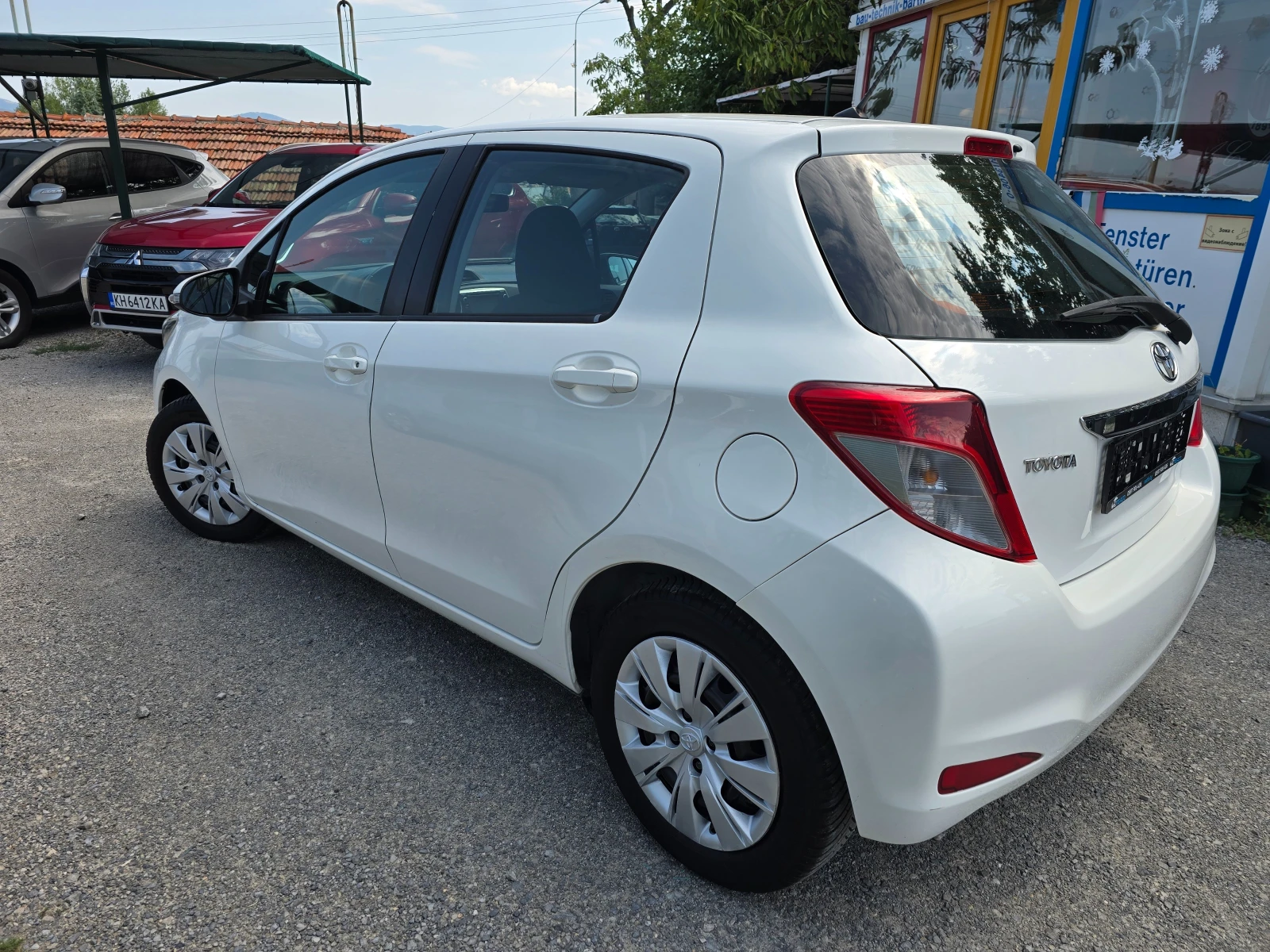 Toyota Yaris 1.4D4D-Navi-Kamera - изображение 3
