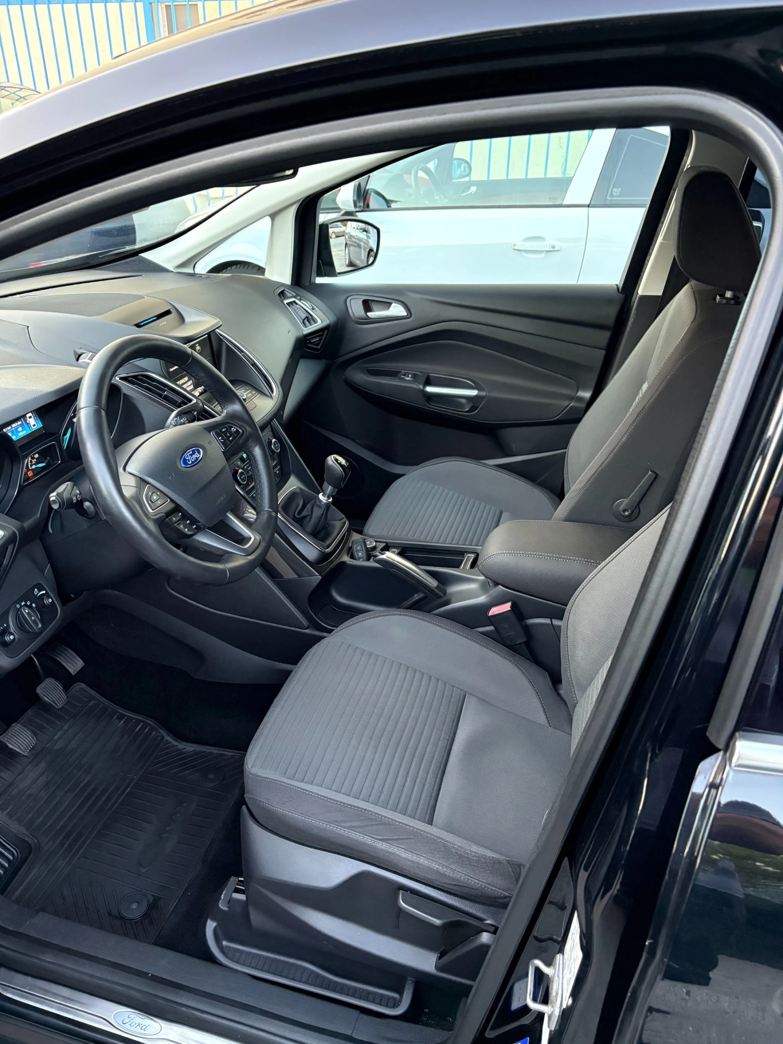 Ford C-max 2.0  TDI  150  - изображение 5