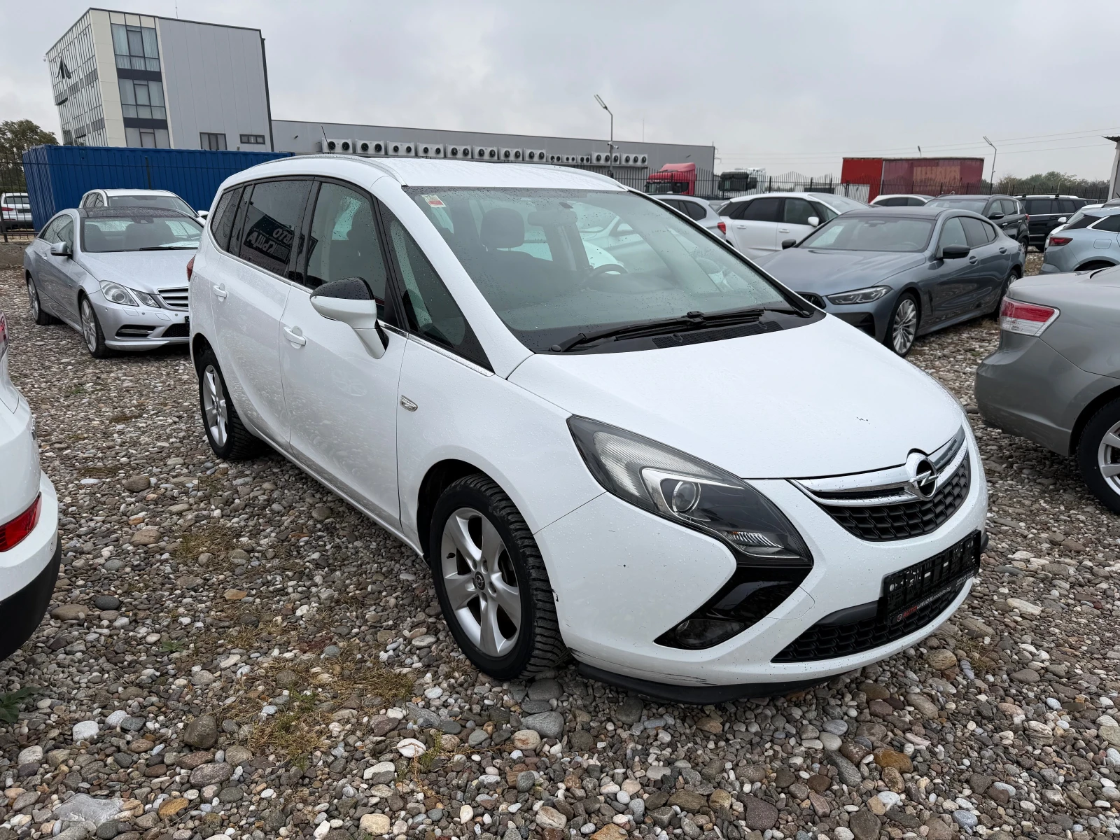 Opel Zafira 1.6 TURBO ECO M - изображение 3