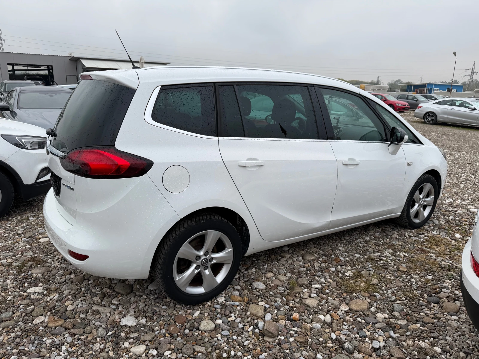 Opel Zafira 1.6 TURBO ECO M - изображение 4