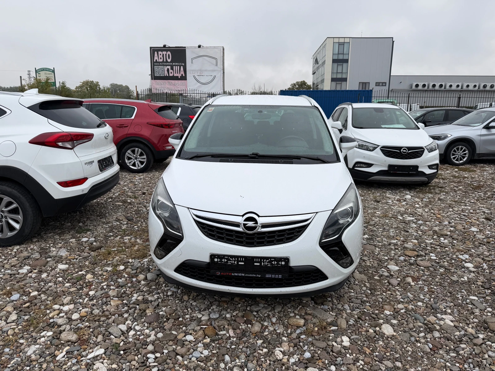 Opel Zafira 1.6 TURBO ECO M - изображение 2