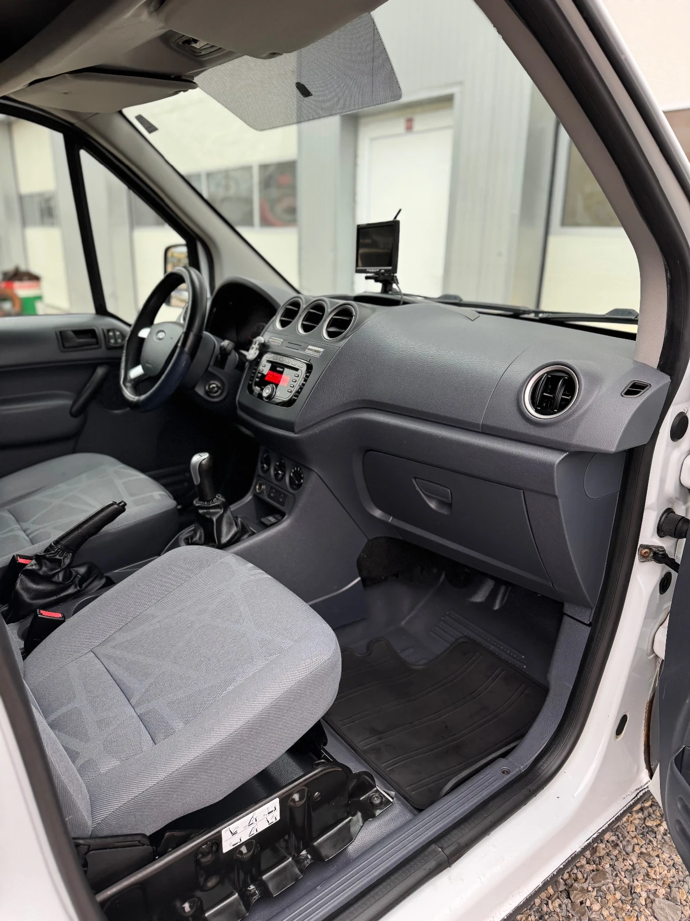 Ford Tourneo Connect FACELIFT  | Mobile.bg   7