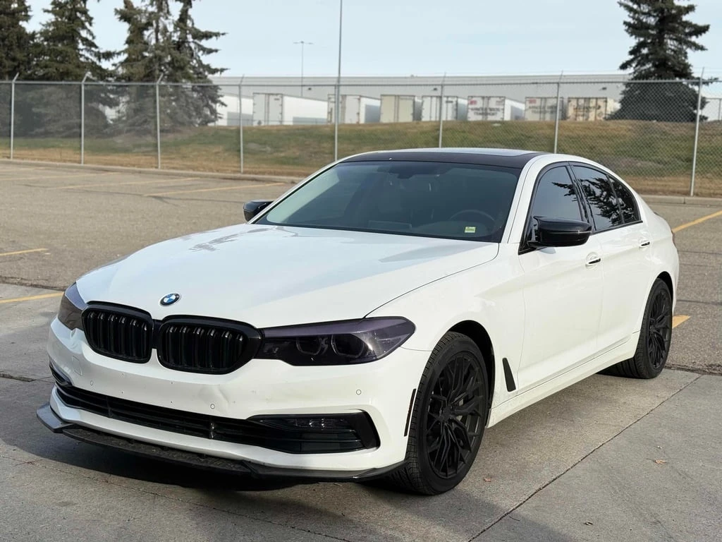 BMW 530 * 530i xDrive * CARFAX *    | Mobile.bg   1