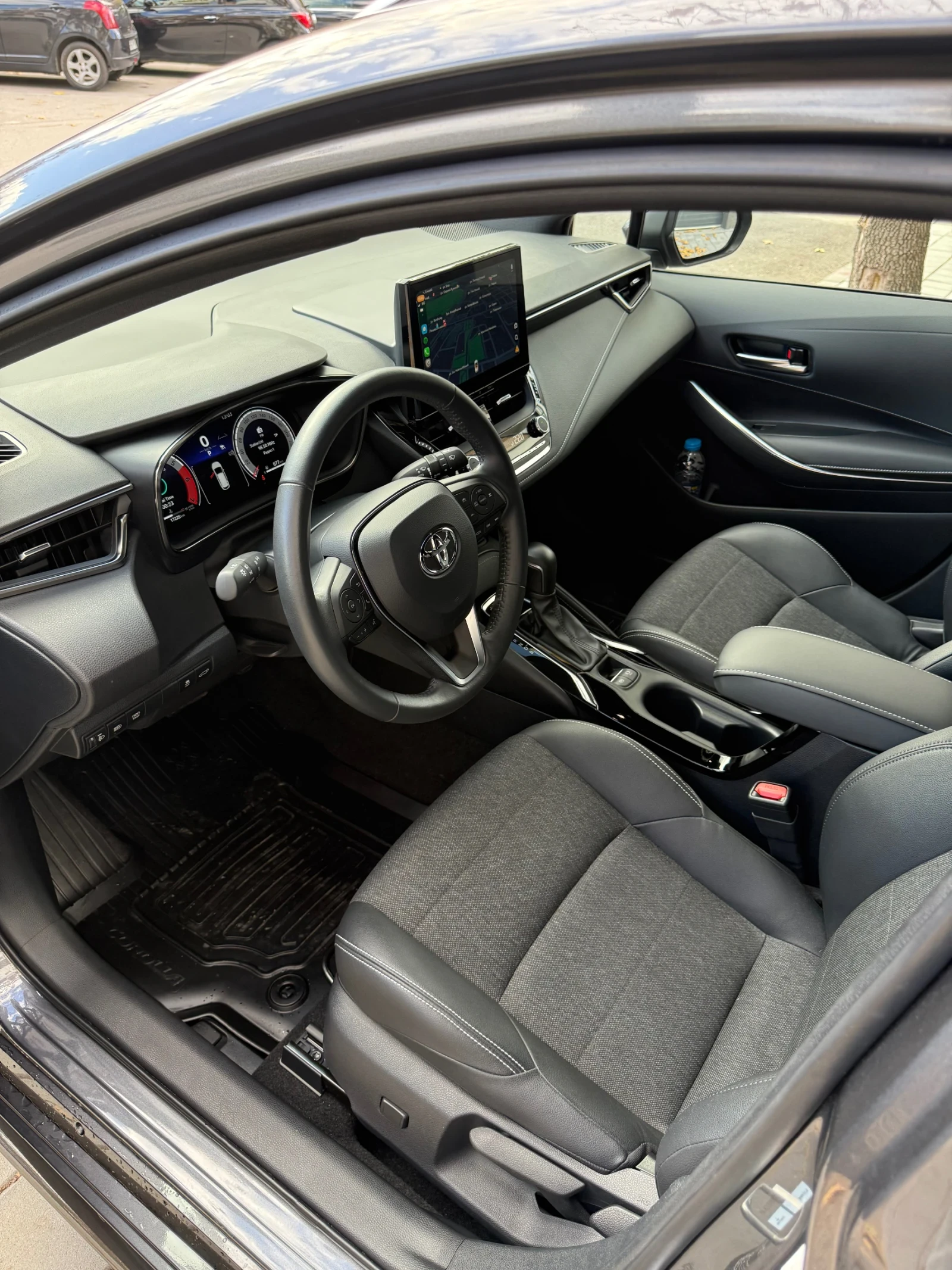 Toyota Corolla 1.8 Hibrid - изображение 9