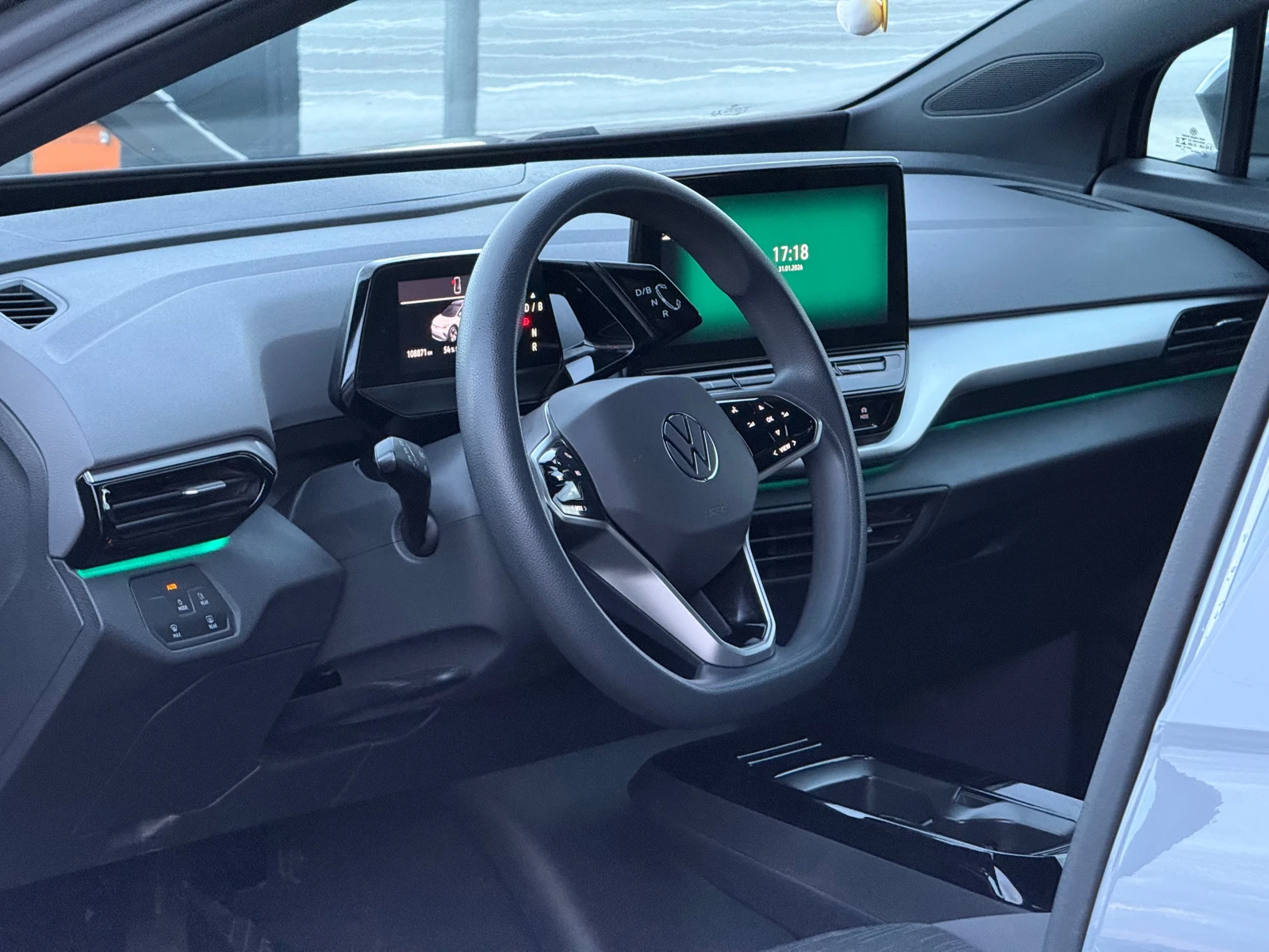 VW ID.4 Pure* 55 kWh - изображение 8