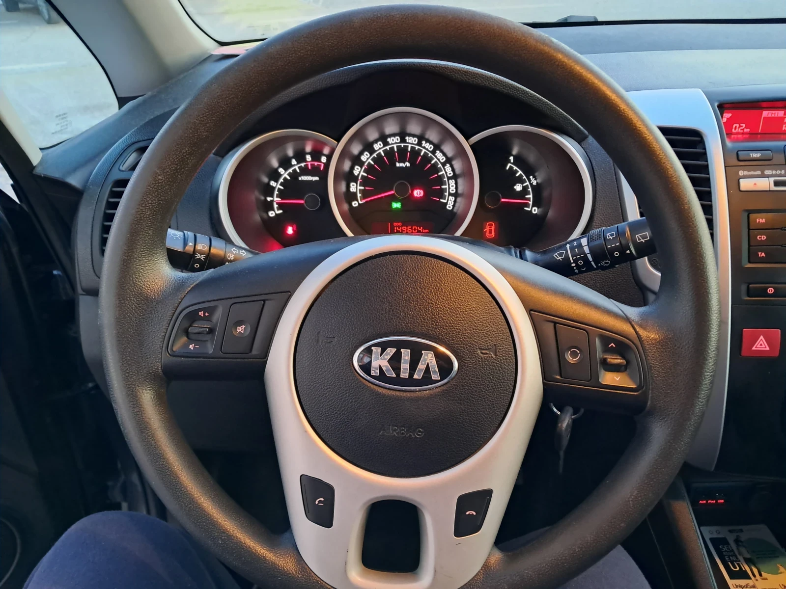 Kia Venga 1.4 CRDI 90KS 6SK панорама., снимка 13 - Автомобили и джипове - 53787568