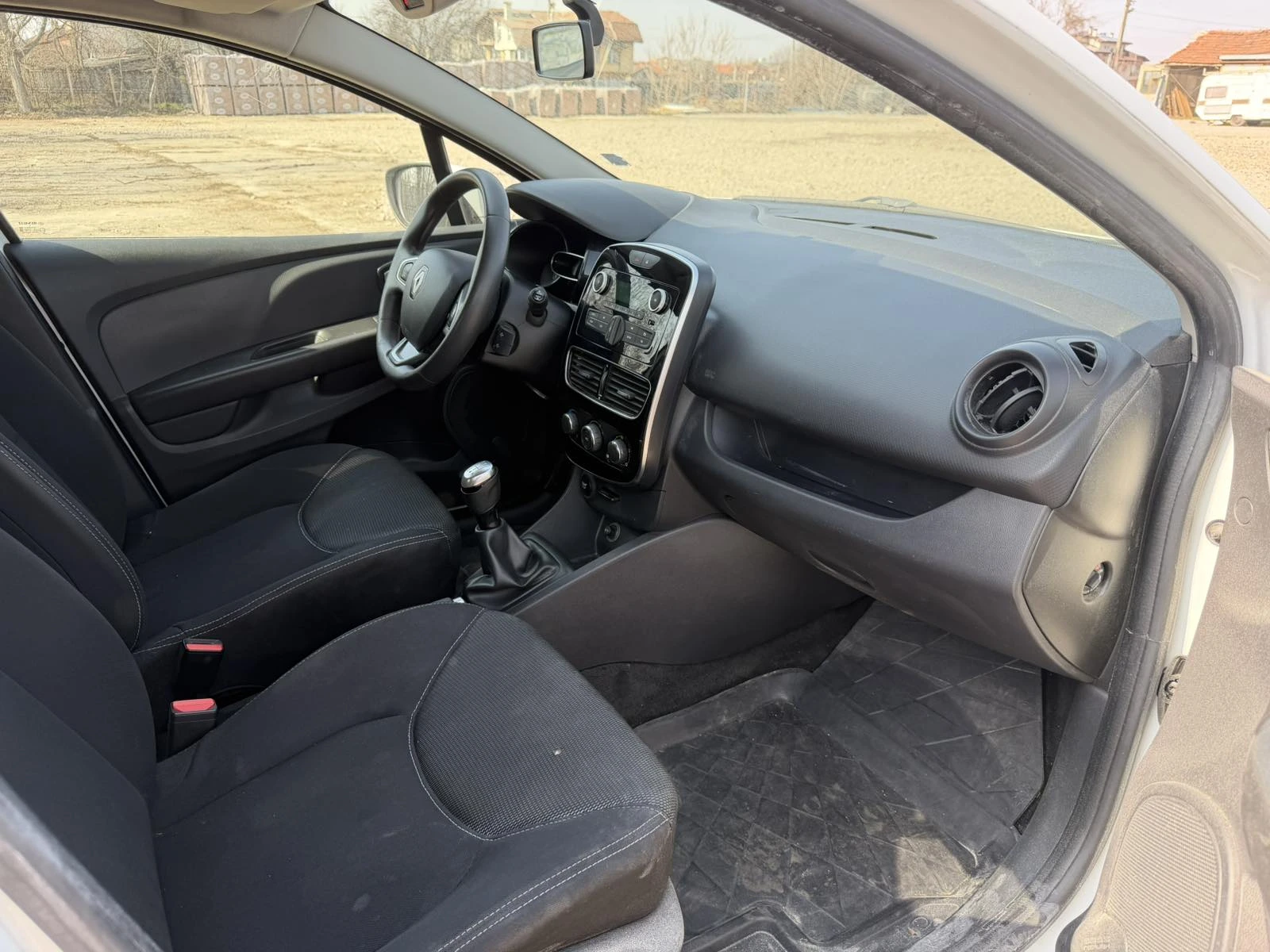 Renault Clio 0.9TCe/90k.c./Grandtour, снимка 11 - Автомобили и джипове - 53808578