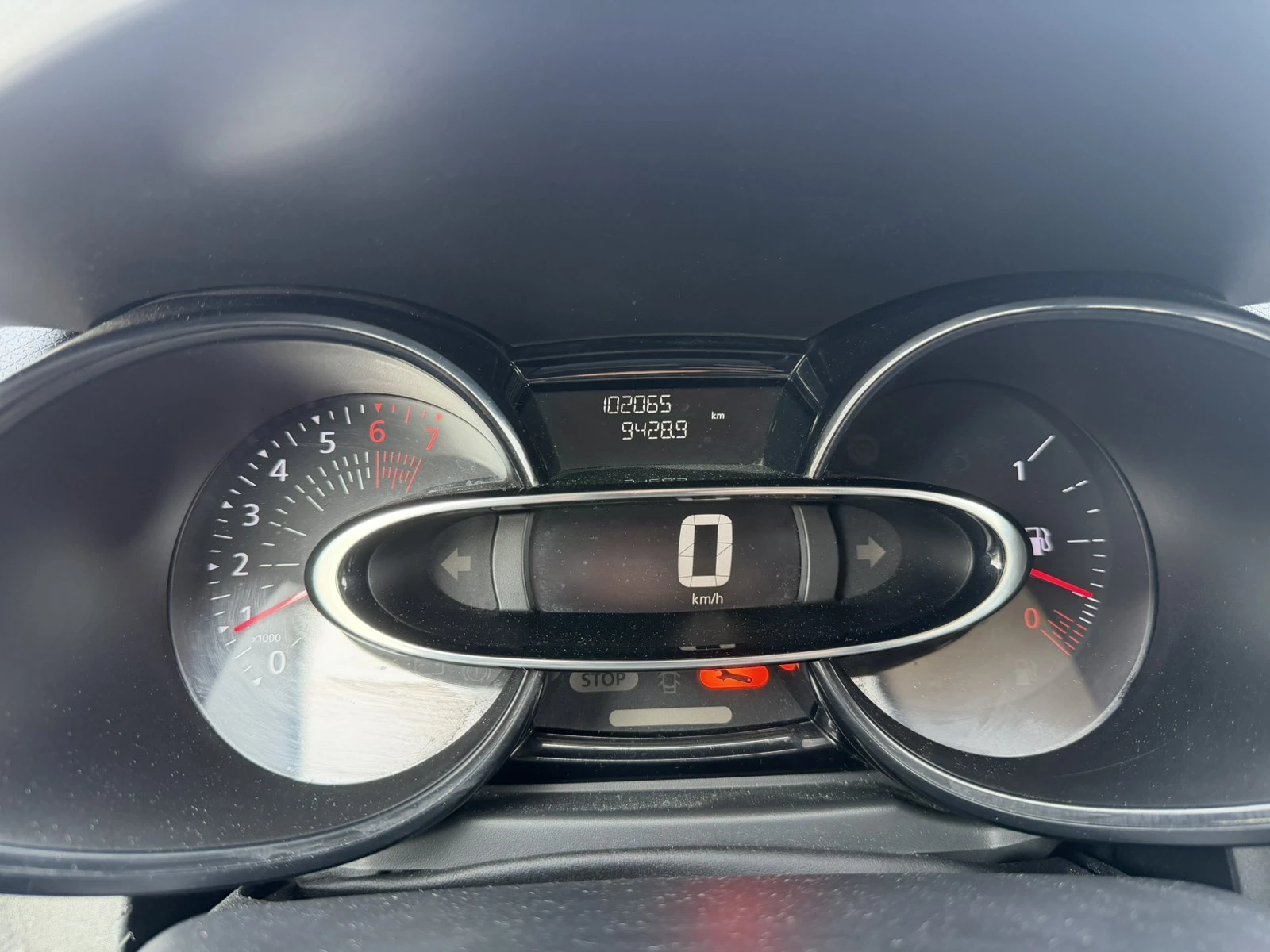 Renault Clio 0.9TCe/90k.c./Grandtour, снимка 16 - Автомобили и джипове - 53808578