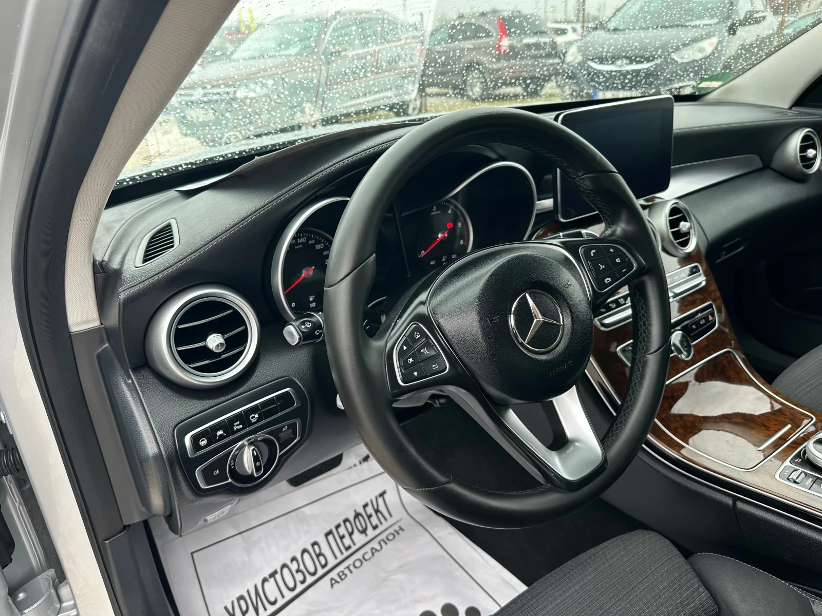 Mercedes-Benz C 250 CDI AVANTGARDE, 360 КАМЕРА, ДИСТРОНИК, ЕВРО 6, ТОП, снимка 14 - Автомобили и джипове - 53878613