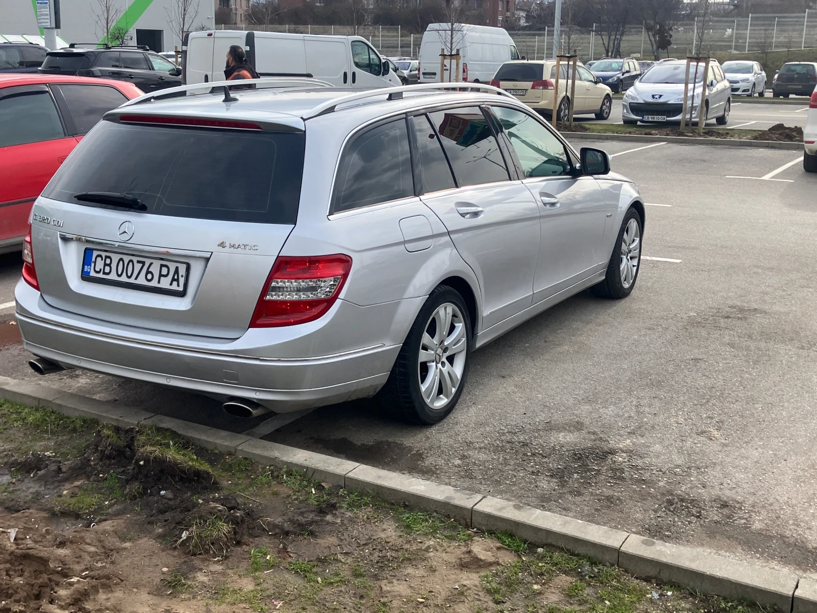 Mercedes-Benz C 320 4matic, снимка 4 - Автомобили и джипове - 53906045