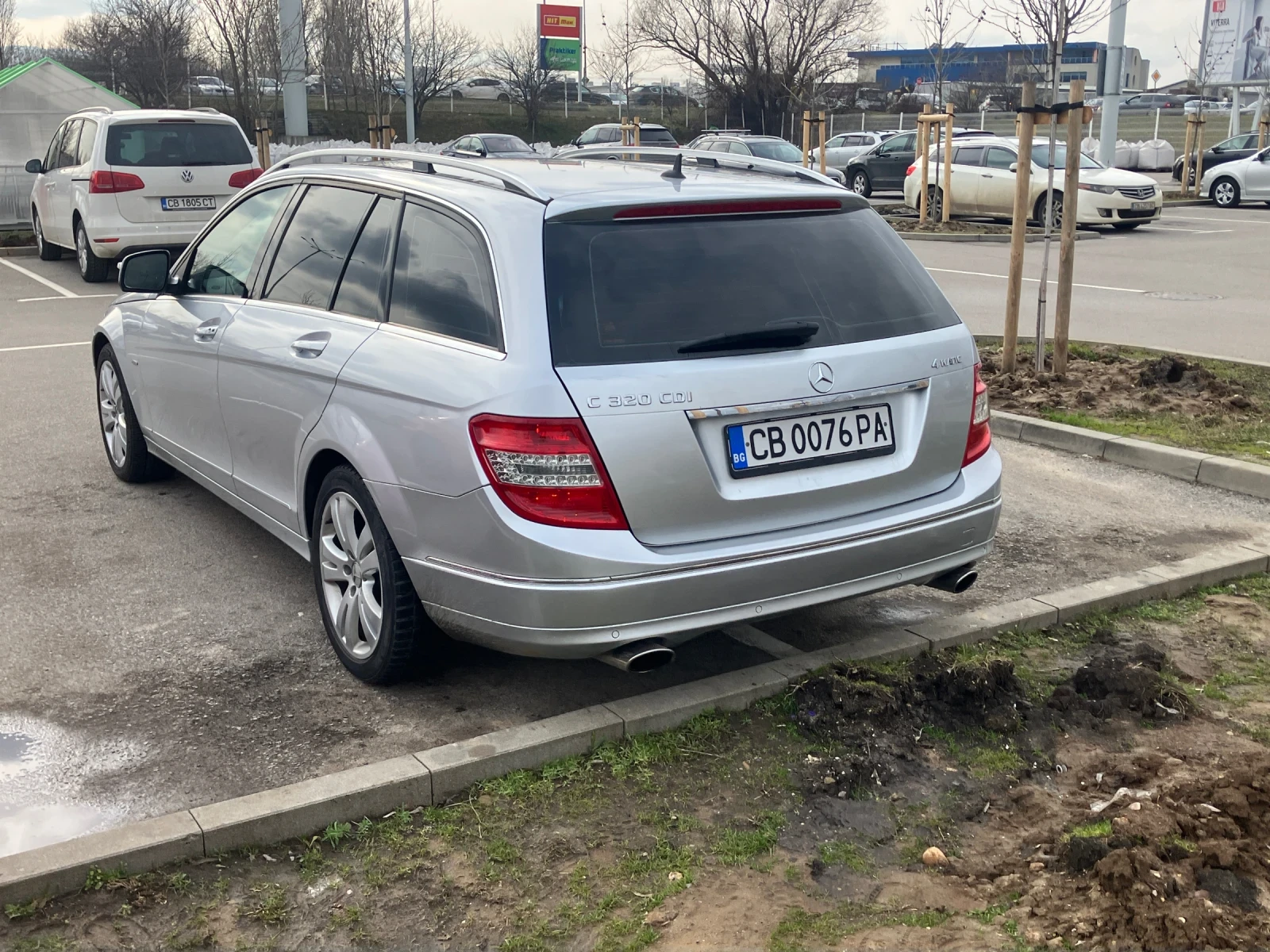 Mercedes-Benz C 320 4matic, снимка 3 - Автомобили и джипове - 53906045