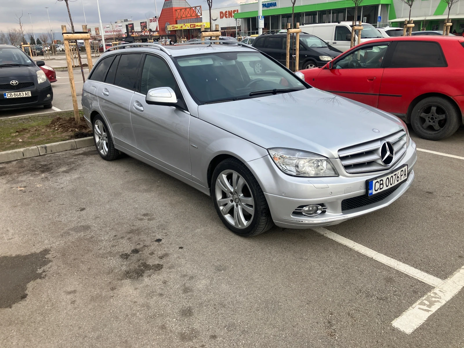 Mercedes-Benz C 320 4matic, снимка 2 - Автомобили и джипове - 53906045