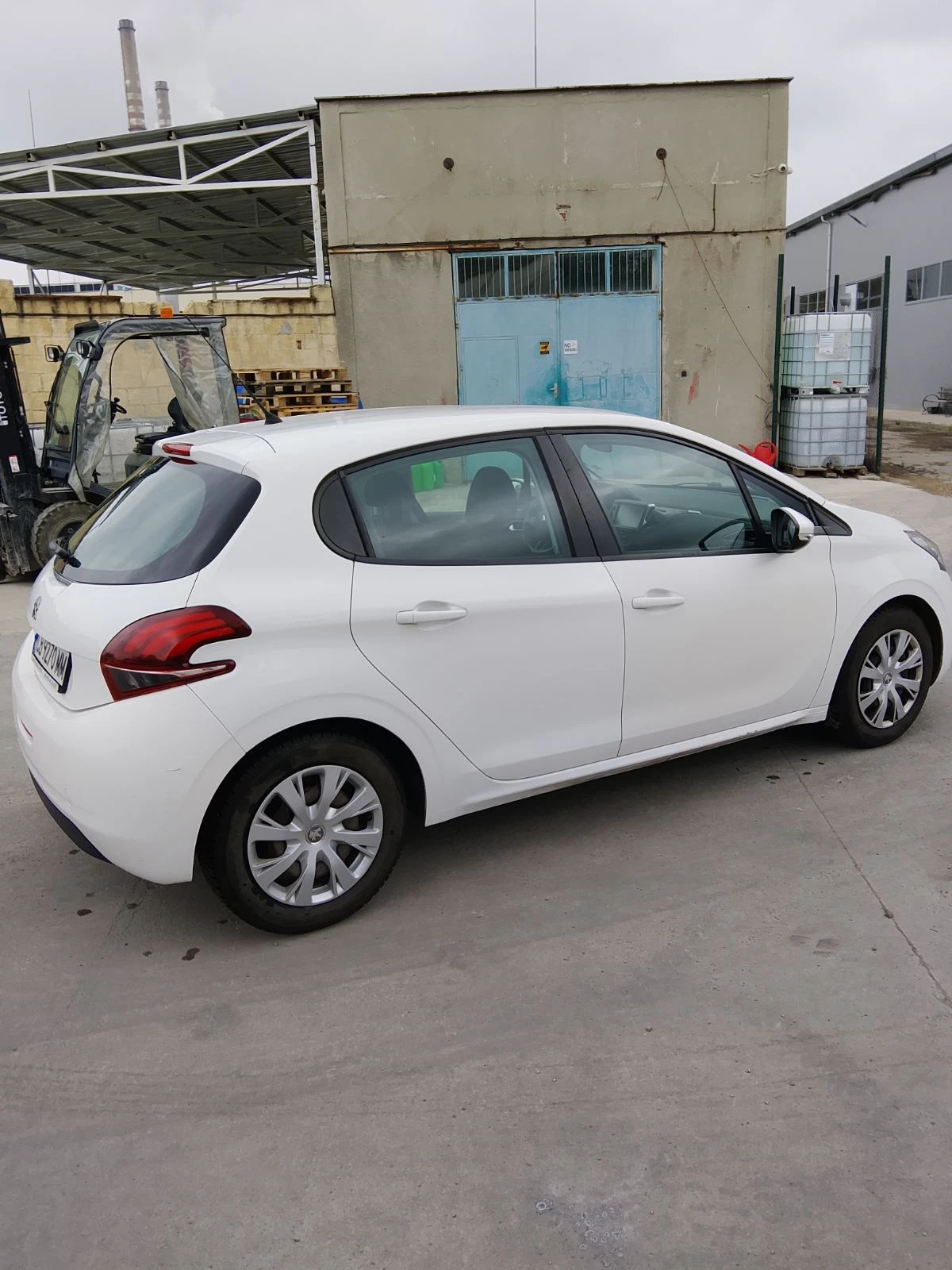 Peugeot 208