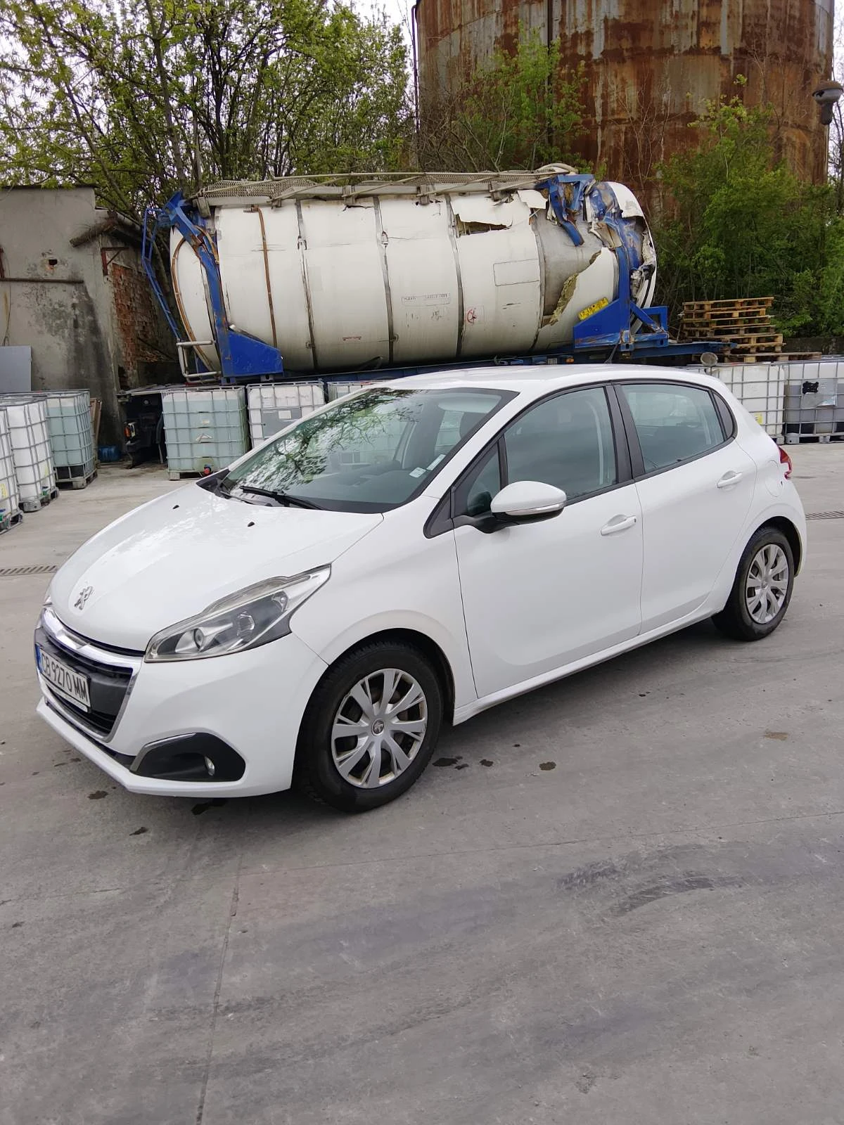 Peugeot 208, снимка 3 - Автомобили и джипове - 54340650