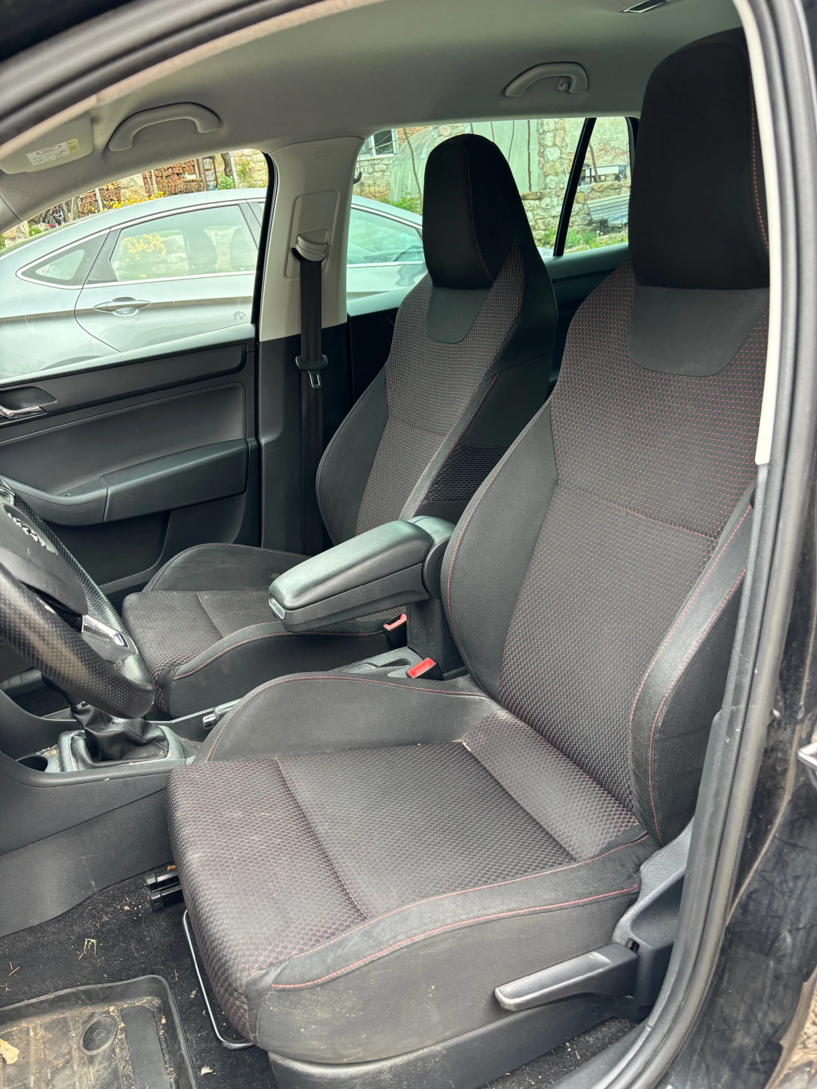 Skoda Rapid 1, 6tdi.90k.Evro5, снимка 10 - Автомобили и джипове - 54357955