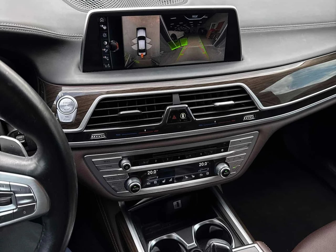 BMW 750 * XDRIVE * ТЕЛЕВИЗОРИ * 360 * ДИСТРОНИК * ОБДУХВАН, снимка 9 - Автомобили и джипове - 54480263