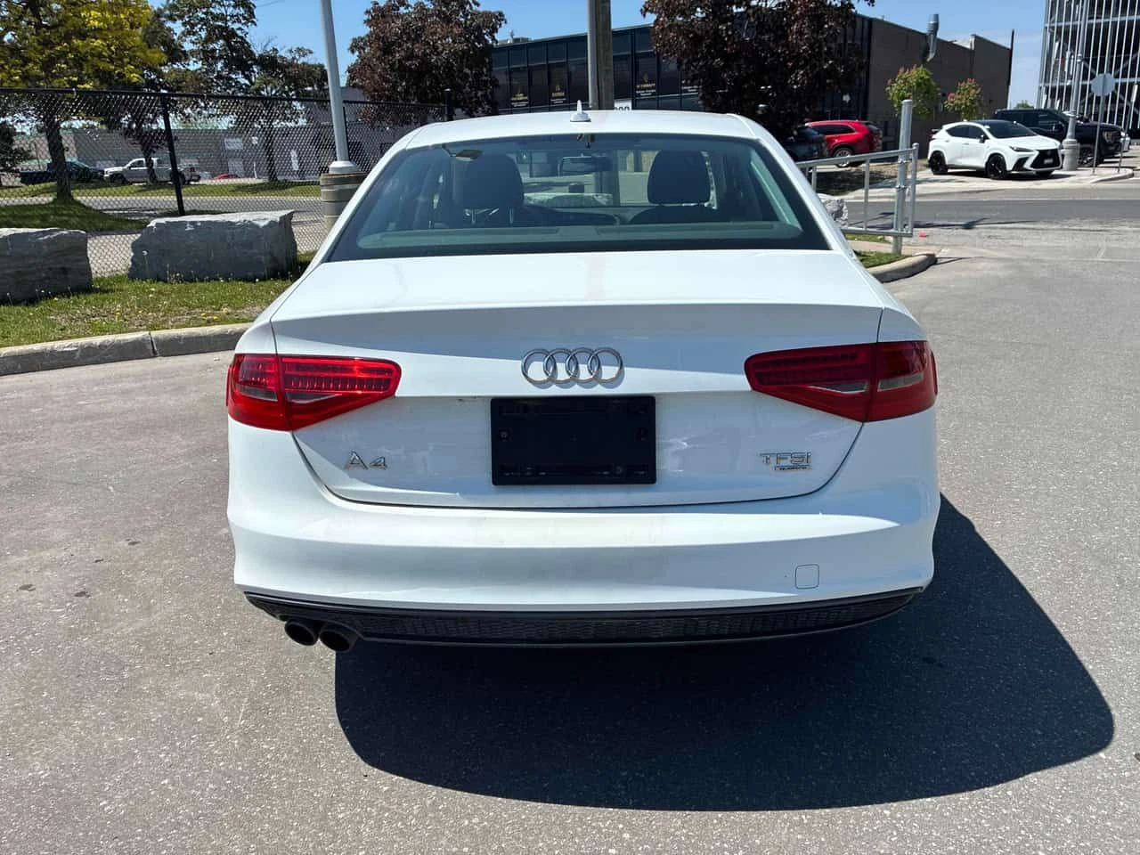Audi A4 * Komfort plus * CARFAX * ПАНО * KEYLESS * ПОДГРЕВ, снимка 4 - Автомобили и джипове - 54759415