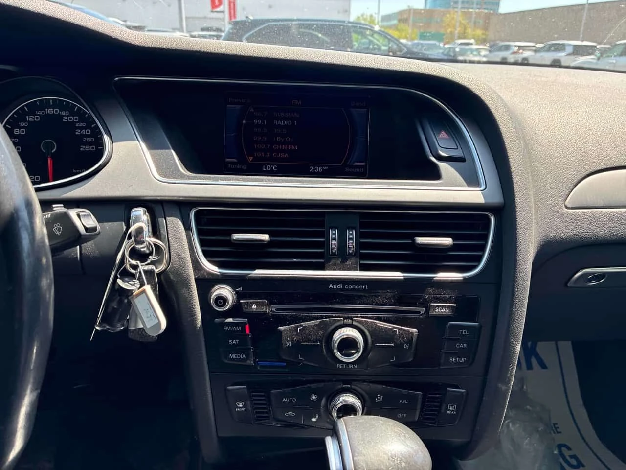 Audi A4 * Komfort plus * CARFAX * ПАНО * KEYLESS * ПОДГРЕВ, снимка 9 - Автомобили и джипове - 54759415