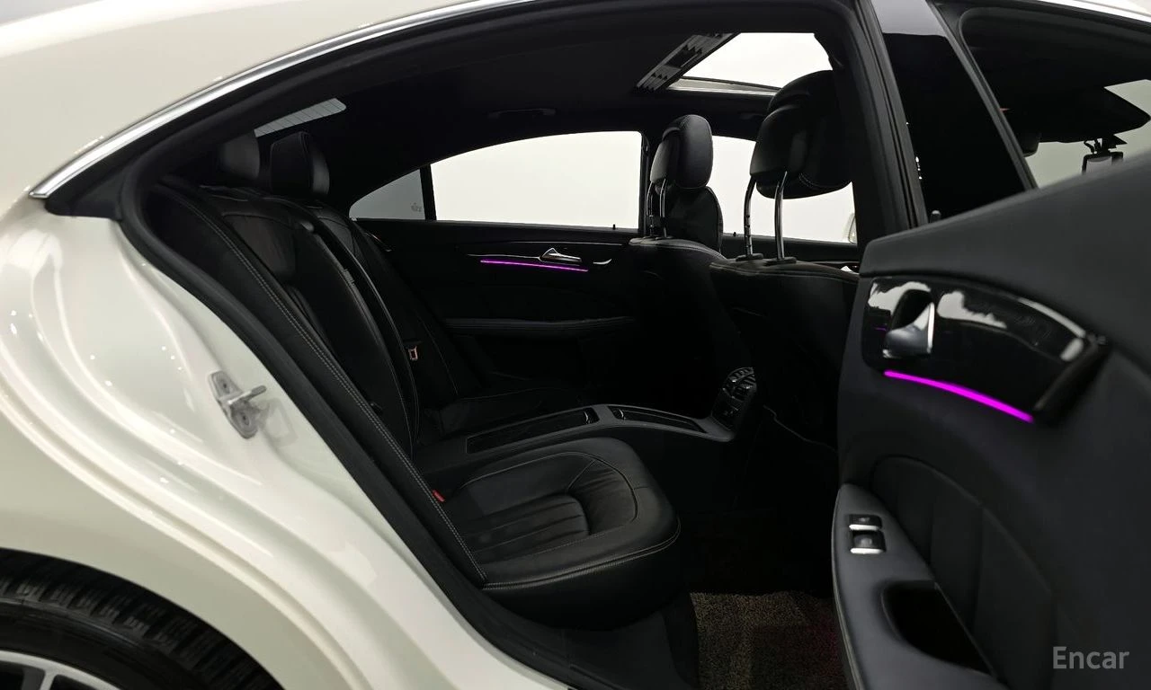 Mercedes-Benz CLS 400 FACE* 360 CAM* HEAD-UP* ПОДГРЕВ* ОБДУХВАНЕ* , снимка 15 - Автомобили и джипове - 54827794