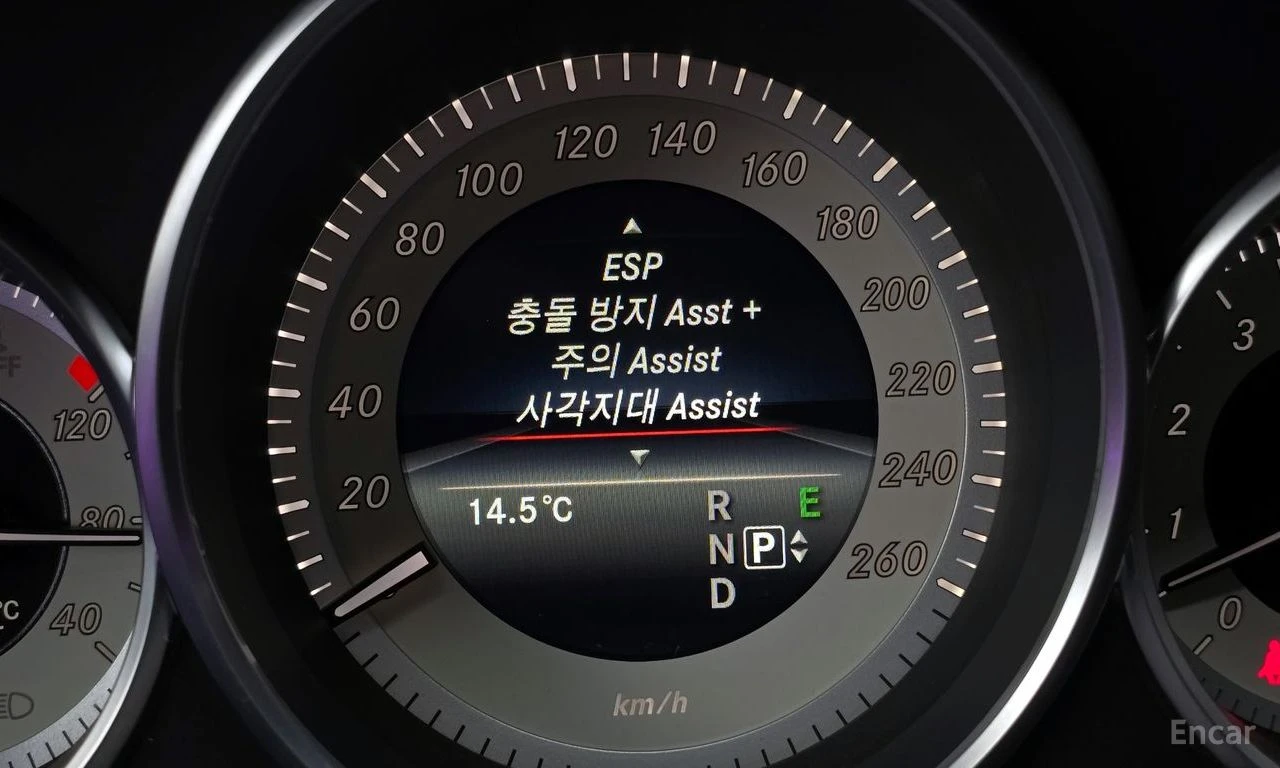 Mercedes-Benz CLS 400 FACE* 360 CAM* HEAD-UP* ПОДГРЕВ* ОБДУХВАНЕ* , снимка 10 - Автомобили и джипове - 54827794