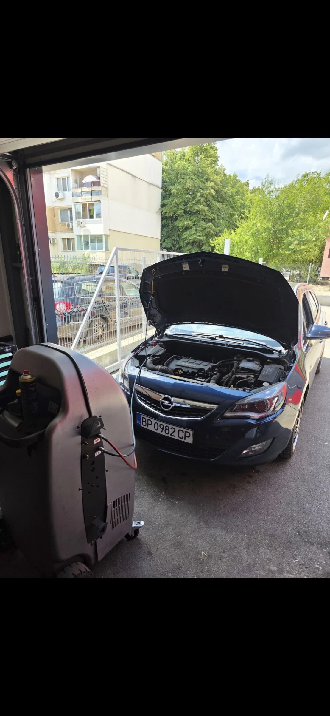Opel Astra 1.4T Sports Tourer, снимка 7 - Автомобили и джипове - 55081980