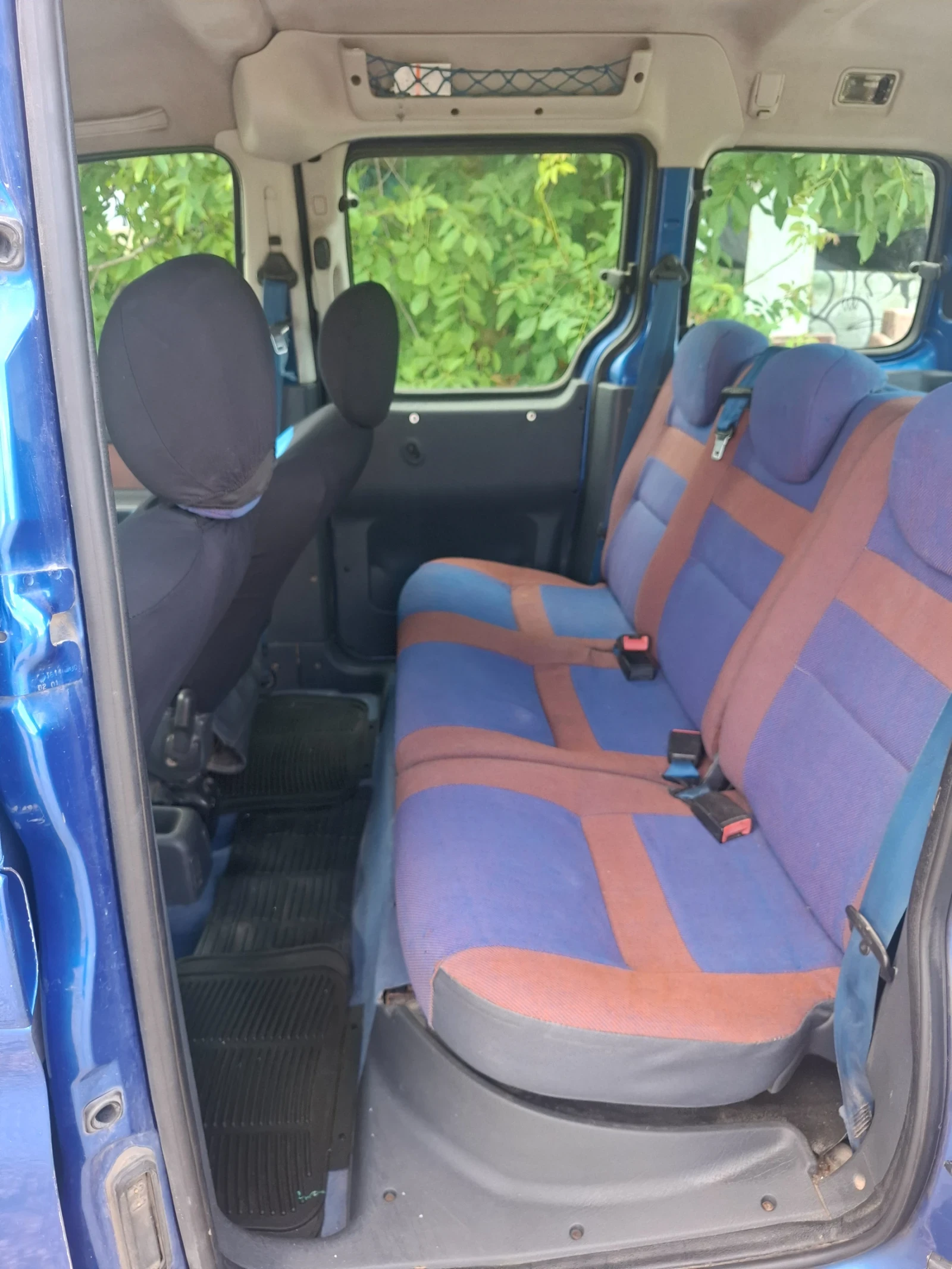 Citroen Berlingo 2.0 Hdi klima, снимка 7 - Автомобили и джипове - 55156761
