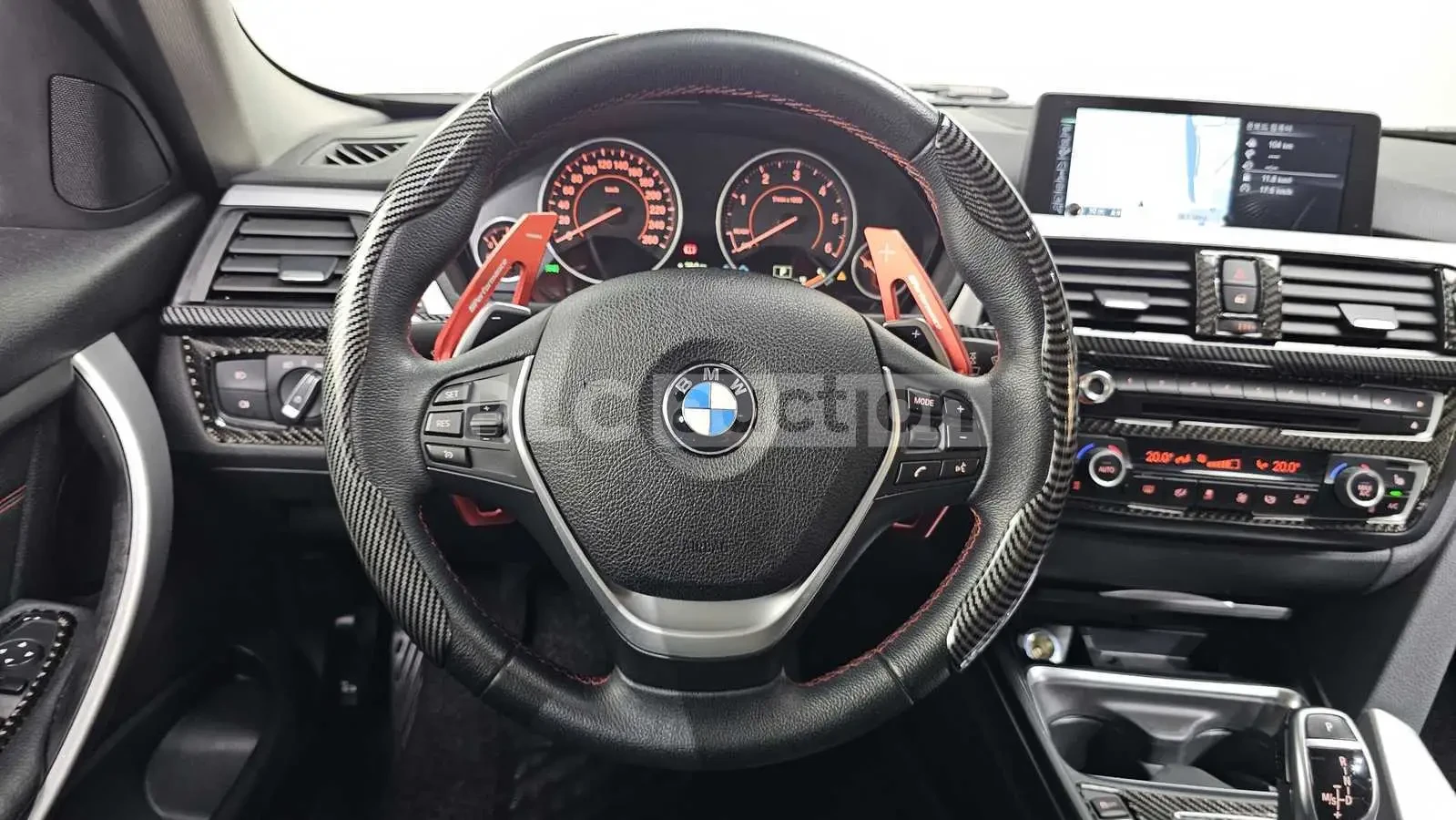 BMW 320 M SPORT + HEAD UP/360/PANO/FULL, снимка 12 - Автомобили и джипове - 55275158