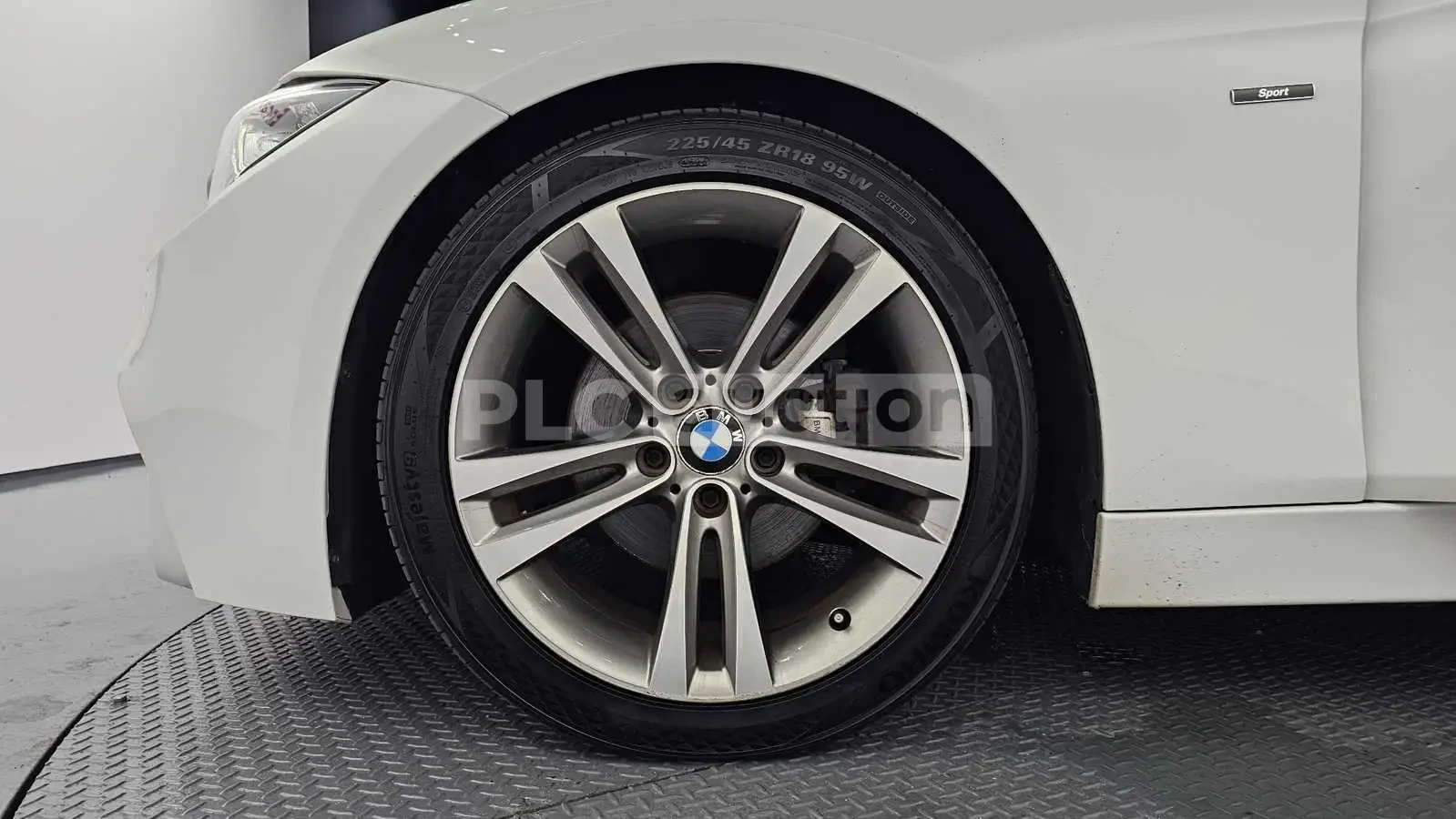 BMW 320 M SPORT + HEAD UP/360/PANO/FULL, снимка 5 - Автомобили и джипове - 55275158