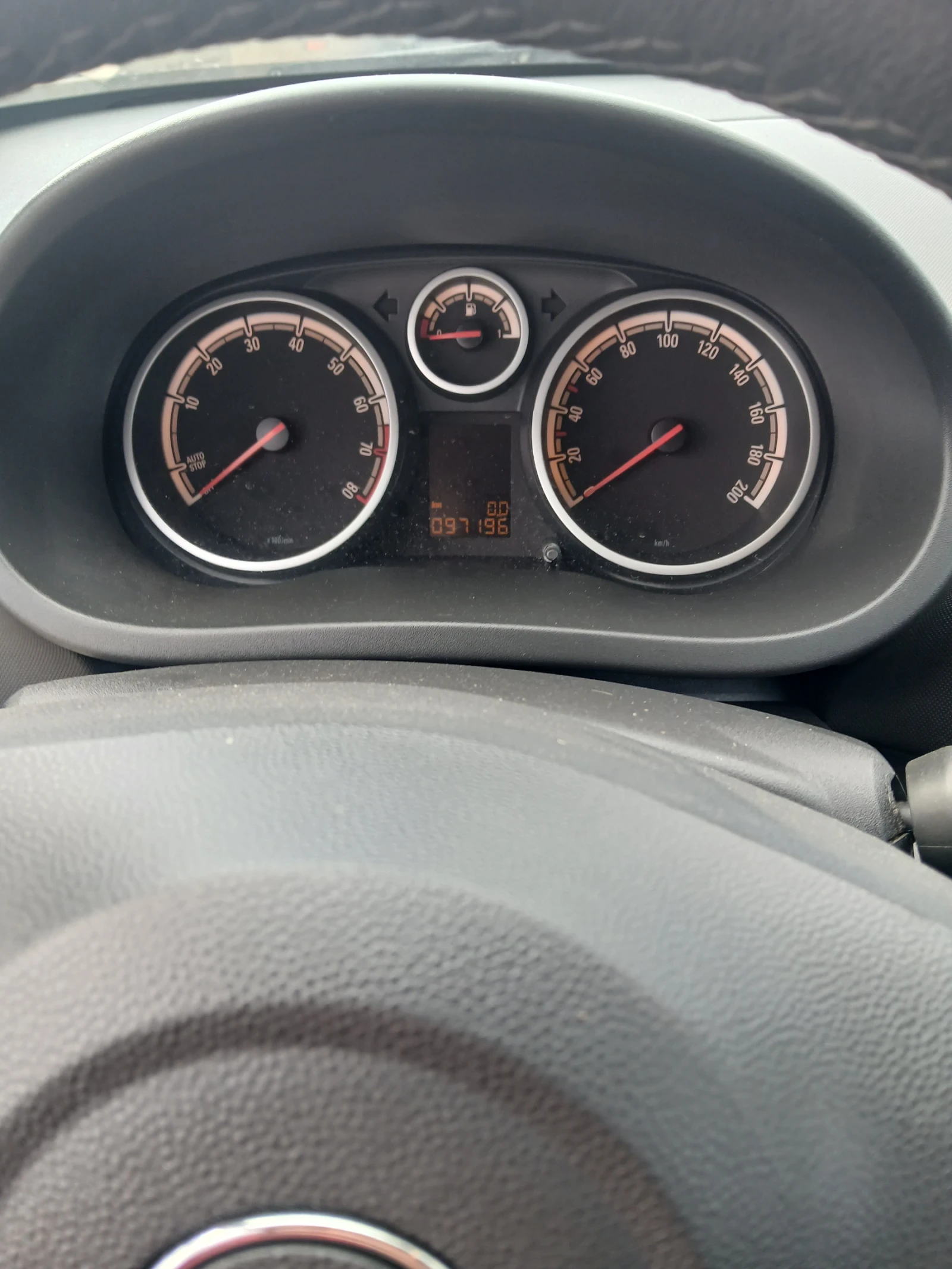 Opel Corsa 1.4 Бензин, снимка 5 - Автомобили и джипове - 55586998