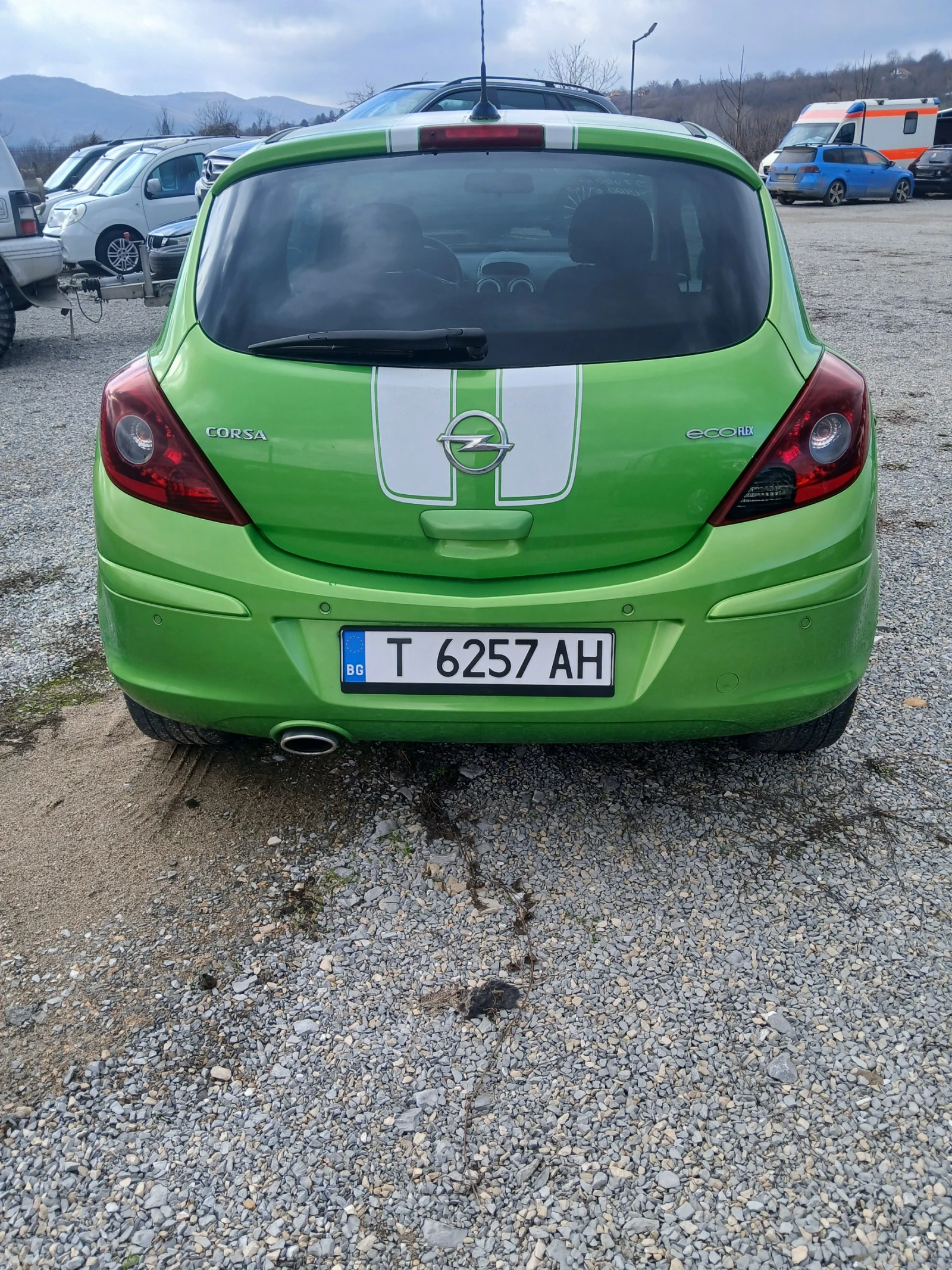 Opel Corsa 1.4 Бензин, снимка 3 - Автомобили и джипове - 55586998