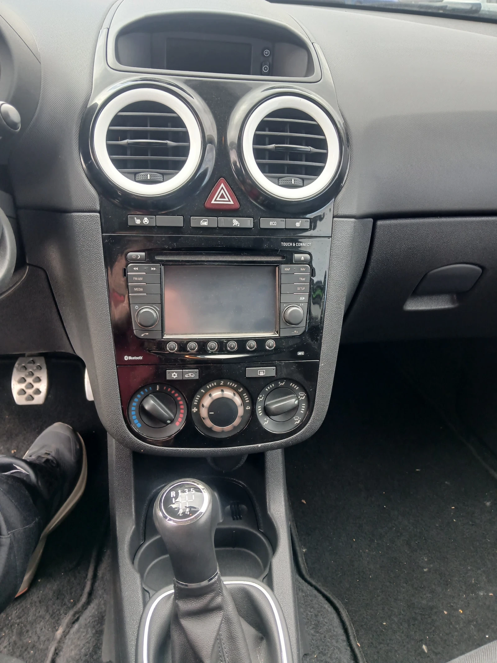 Opel Corsa 1.4 Бензин, снимка 6 - Автомобили и джипове - 55586998