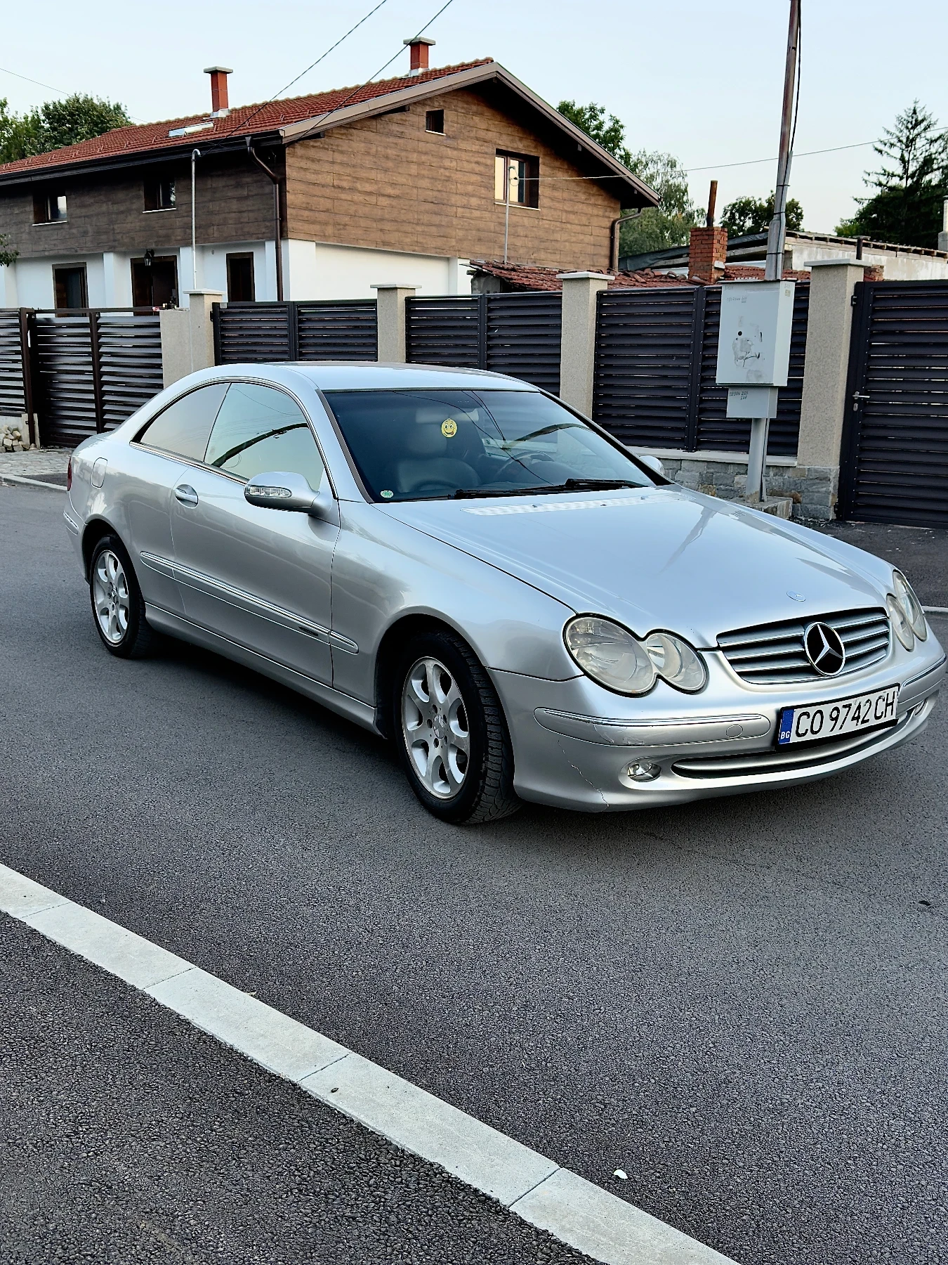 Mercedes-Benz CLK, снимка 2 - Автомобили и джипове - 56133429