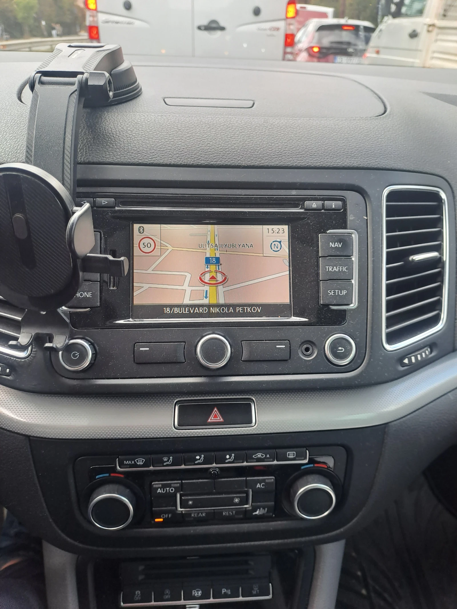 VW Sharan, снимка 13 - Автомобили и джипове - 56211050