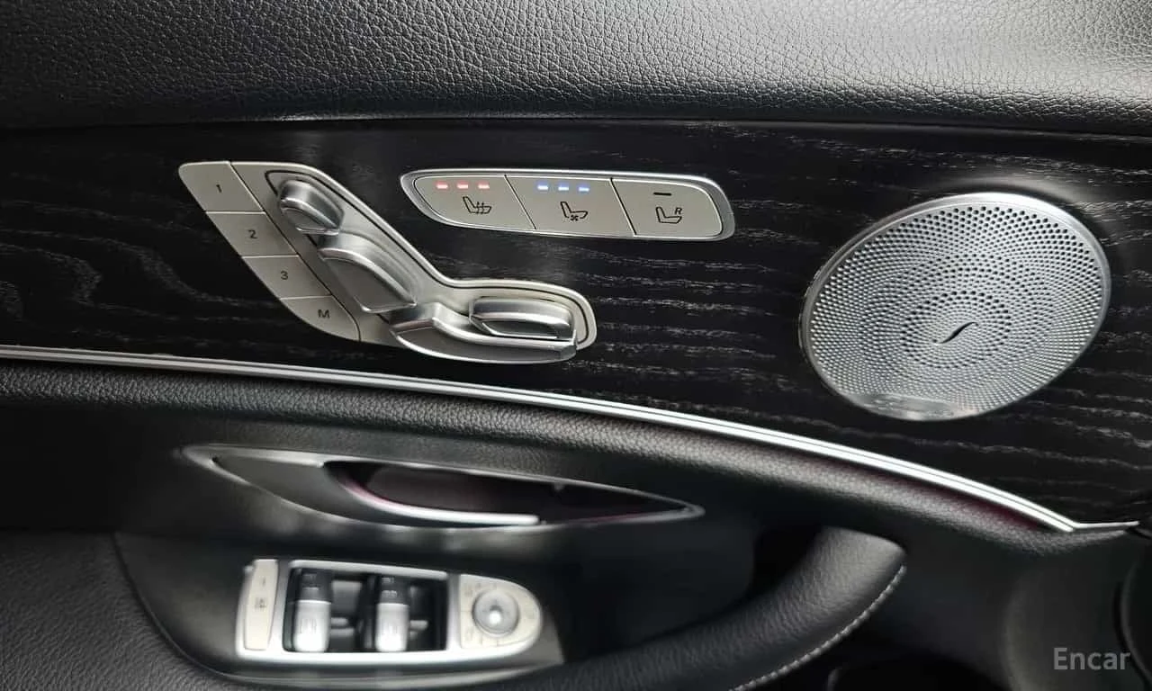 Mercedes-Benz E 300 * E300 4MATIC Avnatgarde /����������� | Mobile.bg � ����������� 17