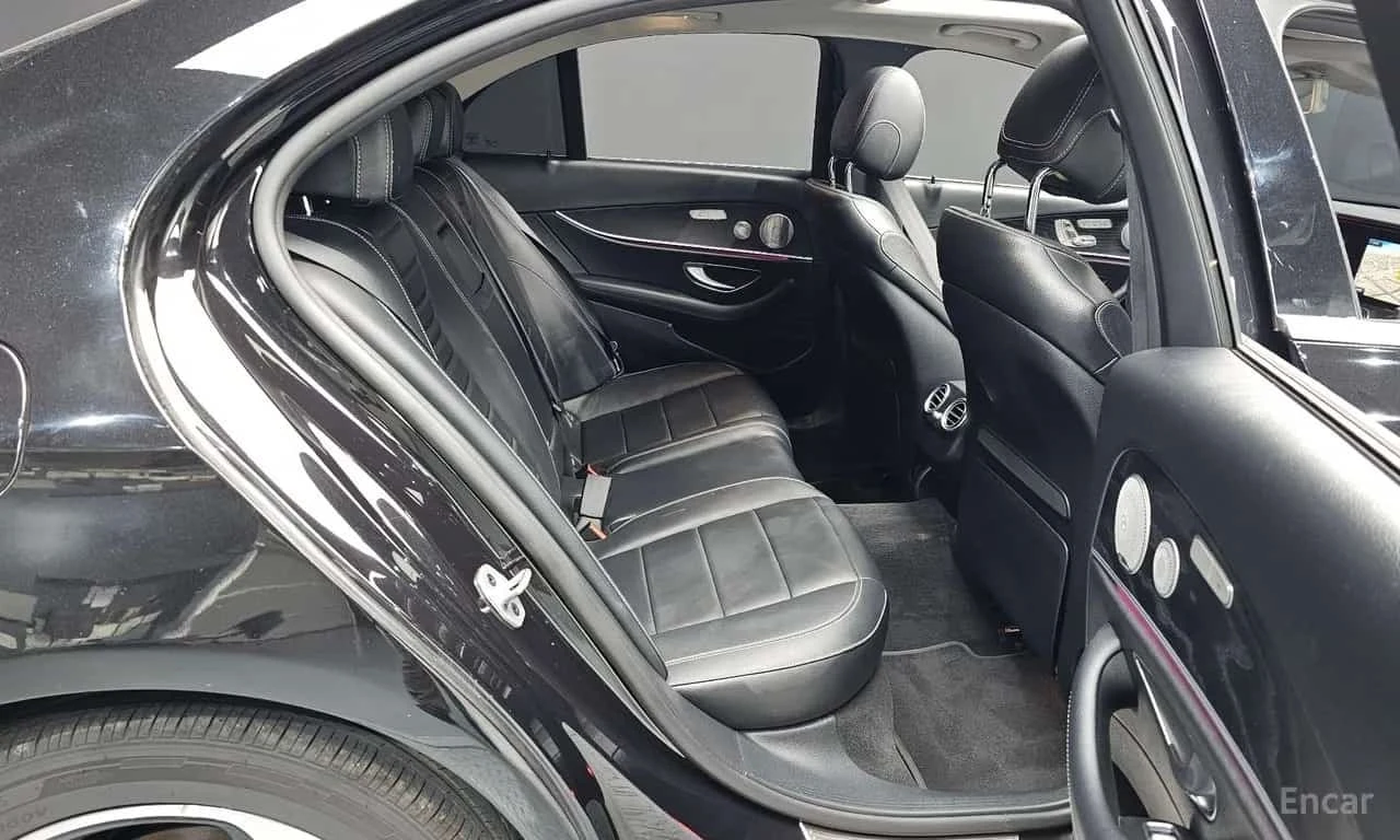 Mercedes-Benz E 300 * E300 4MATIC Avnatgarde /����������� | Mobile.bg � ����������� 11