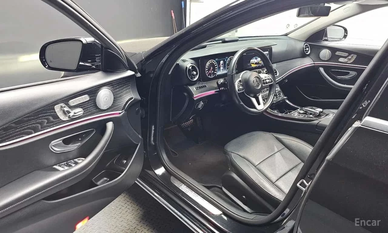 Mercedes-Benz E 300 * E300 4MATIC Avnatgarde /����������� | Mobile.bg � ����������� 10