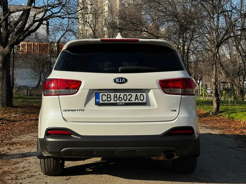 Kia Sorento 3.3 V6 4x4, снимка 5 - Автомобили и джипове - 48929009