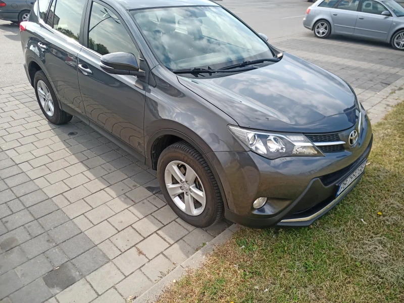 Toyota Rav4, снимка 4 - Автомобили и джипове - 49168537