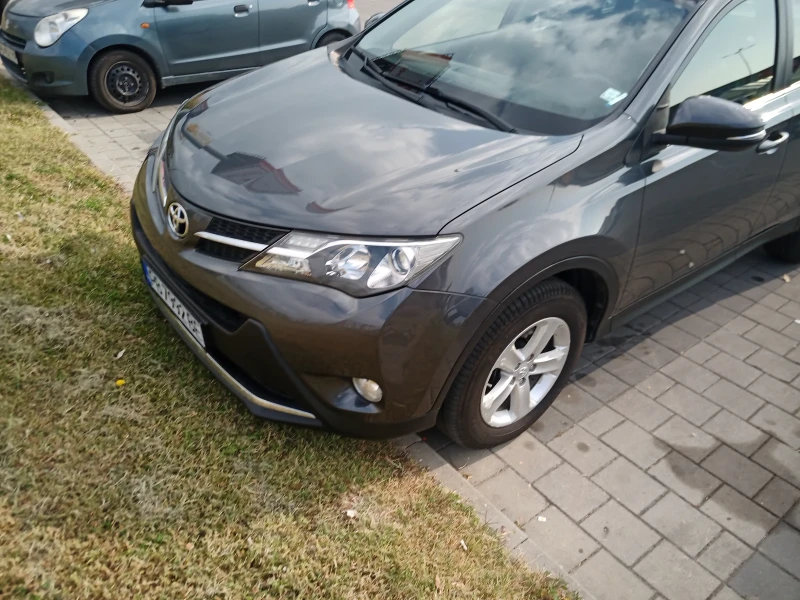 Toyota Rav4, снимка 3 - Автомобили и джипове - 49168537