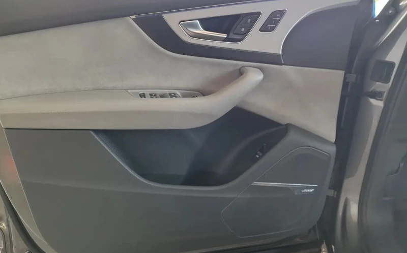 Audi Q7 3.0 TDI S-line Quattro, снимка 4 - Автомобили и джипове - 52158022