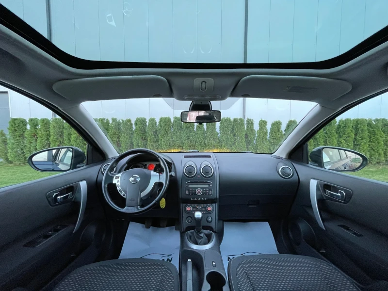 Nissan Qashqai 1.6i Италия/Панорама/Климатроник , снимка 11 - Автомобили и джипове - 52215693