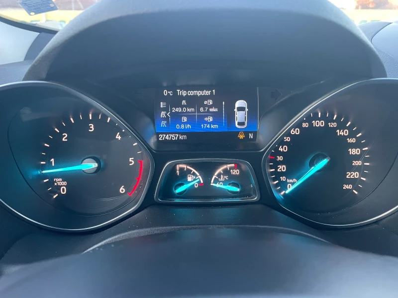 Ford Kuga 2.0 TDCI 4x4, снимка 9 - Автомобили и джипове - 53076664