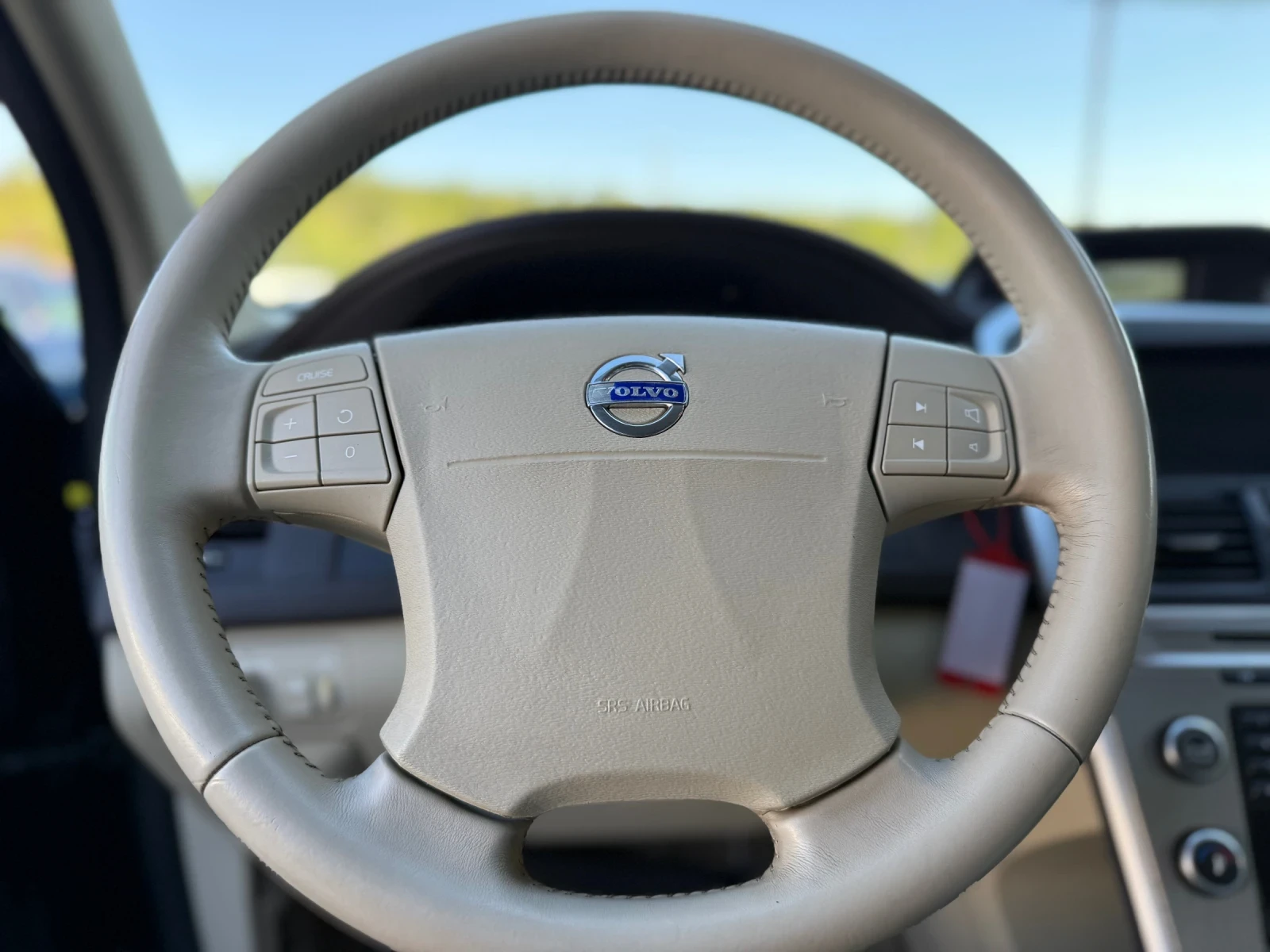 Volvo XC60 2.4 AWD 4x4 185ps. СОБСТВЕН ЛИЗИНГ / БАРТЕР - изображение 6