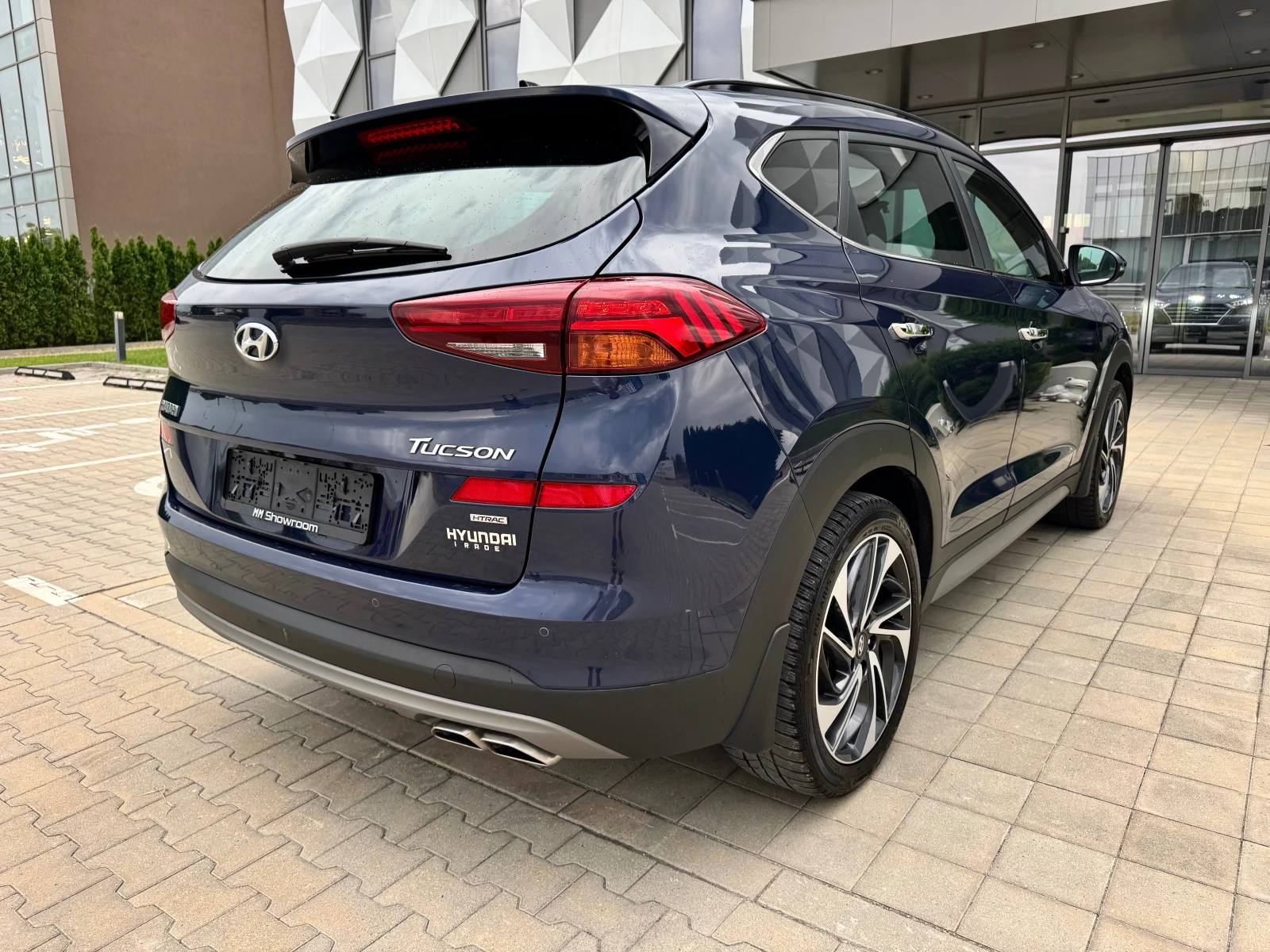 Hyundai Tucson PREMIUM-4X4-ОБДУХВАНЕ-360-КАМЕРИ-КАМЕРА-ПАМЕТ - изображение 5