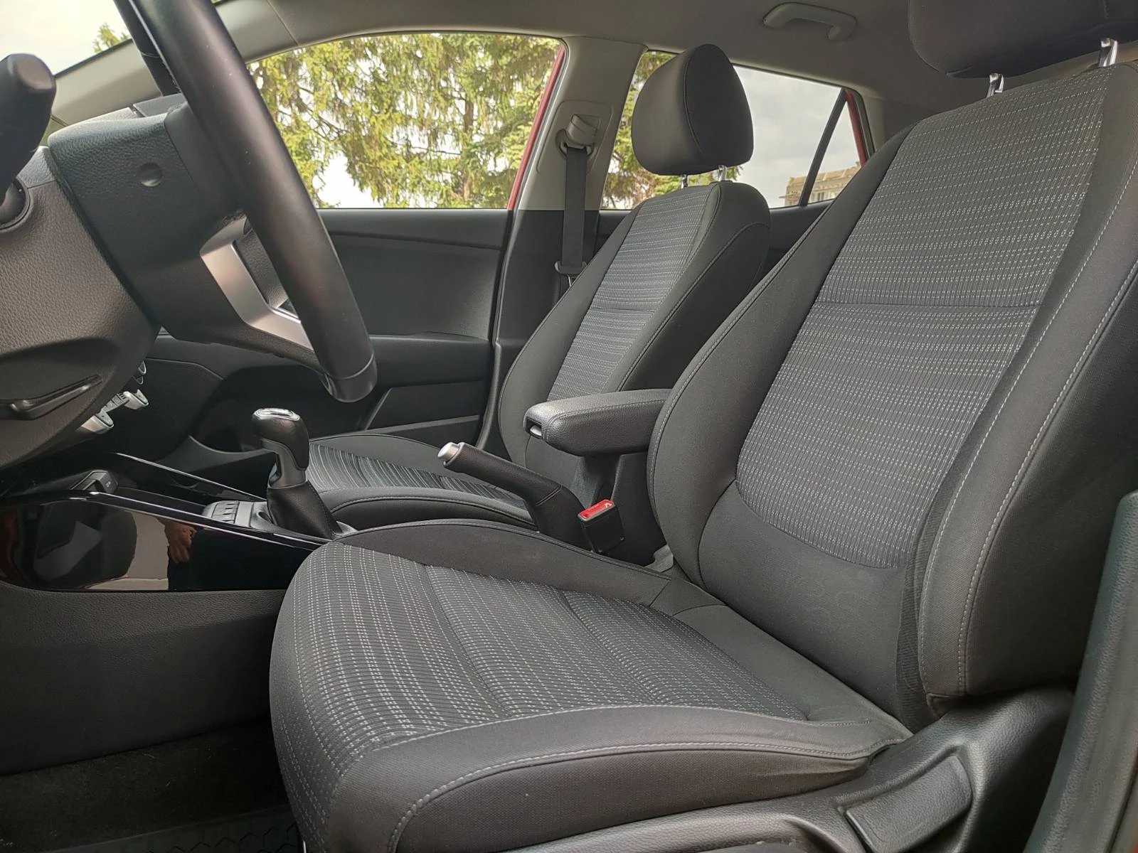 Kia Stonic EX - изображение 8