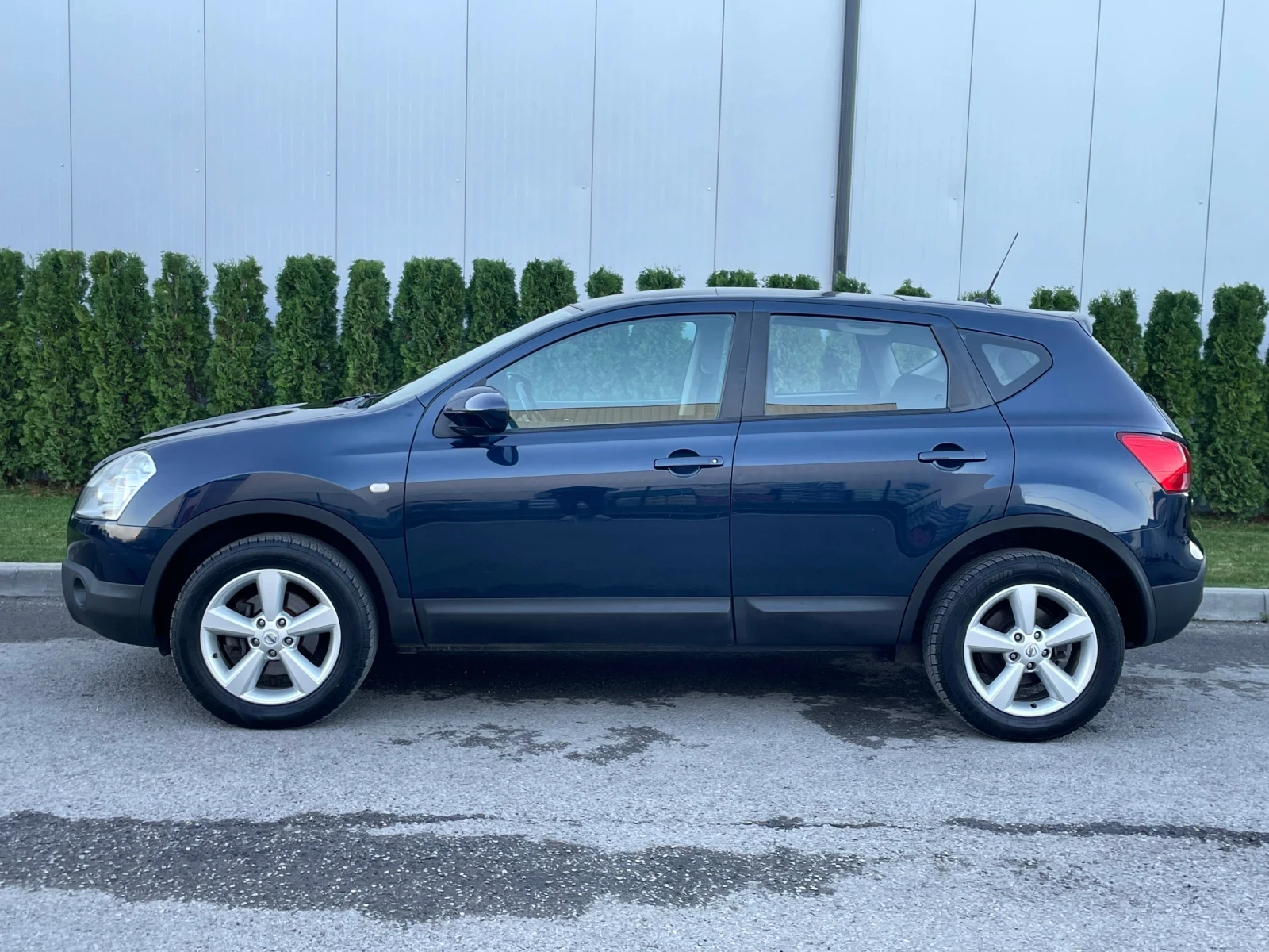 Nissan Qashqai 1.6i Италия/Панорама/Климатроник  - изображение 8