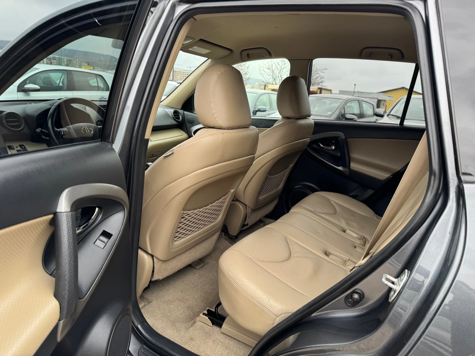 Toyota Rav4 2.2d avtomatic | Mobile.bg   15