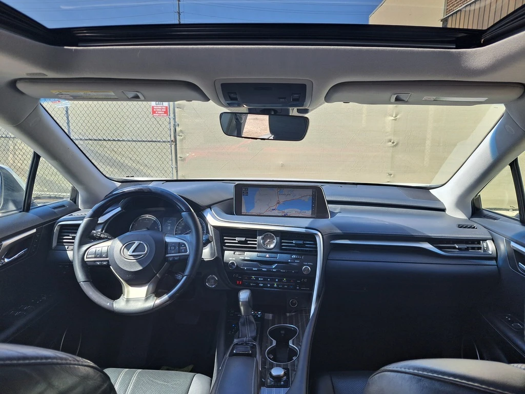 Lexus RX 350 Обдухване * AWD * Keyless * Сервизна История * , снимка 11 - Автомобили и джипове - 53819079