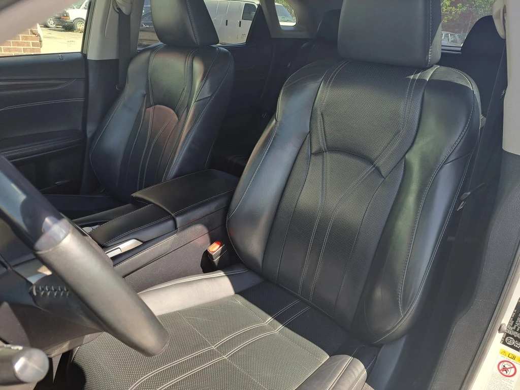 Lexus RX 350 Обдухване * AWD * Keyless * Сервизна История * , снимка 15 - Автомобили и джипове - 53819079