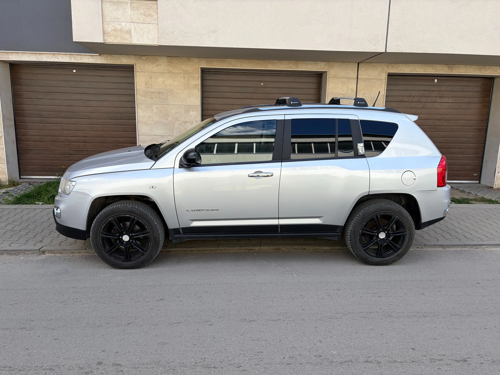 Jeep Compass 2.2 CRD 4x4 Facelift, снимка 5 - Автомобили и джипове - 54718276